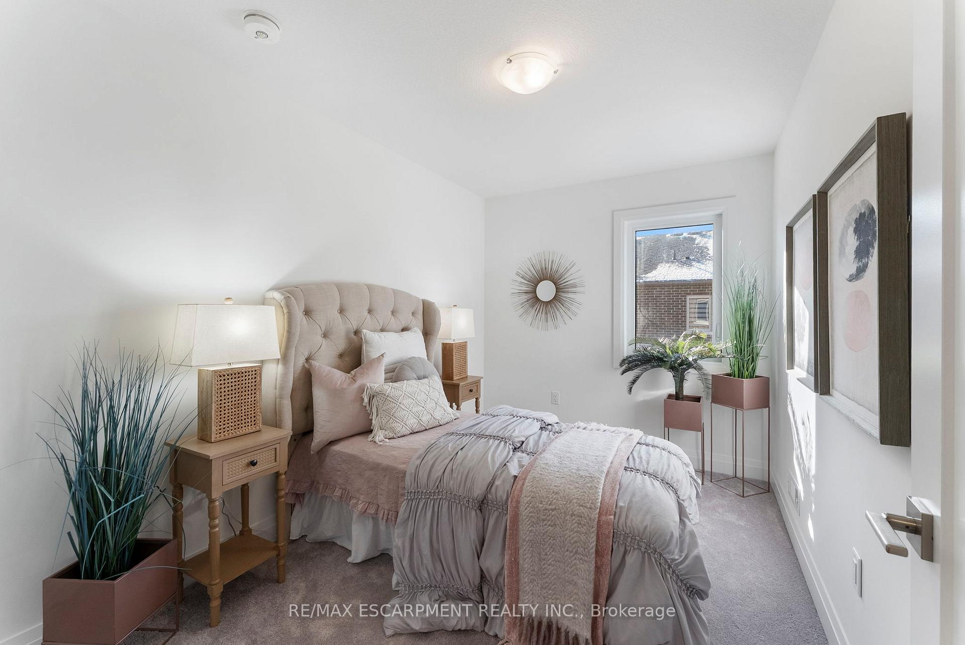 Photo 35 of 14 Clear Valley Lane, Hamilton, Mount Hope — HOMEH