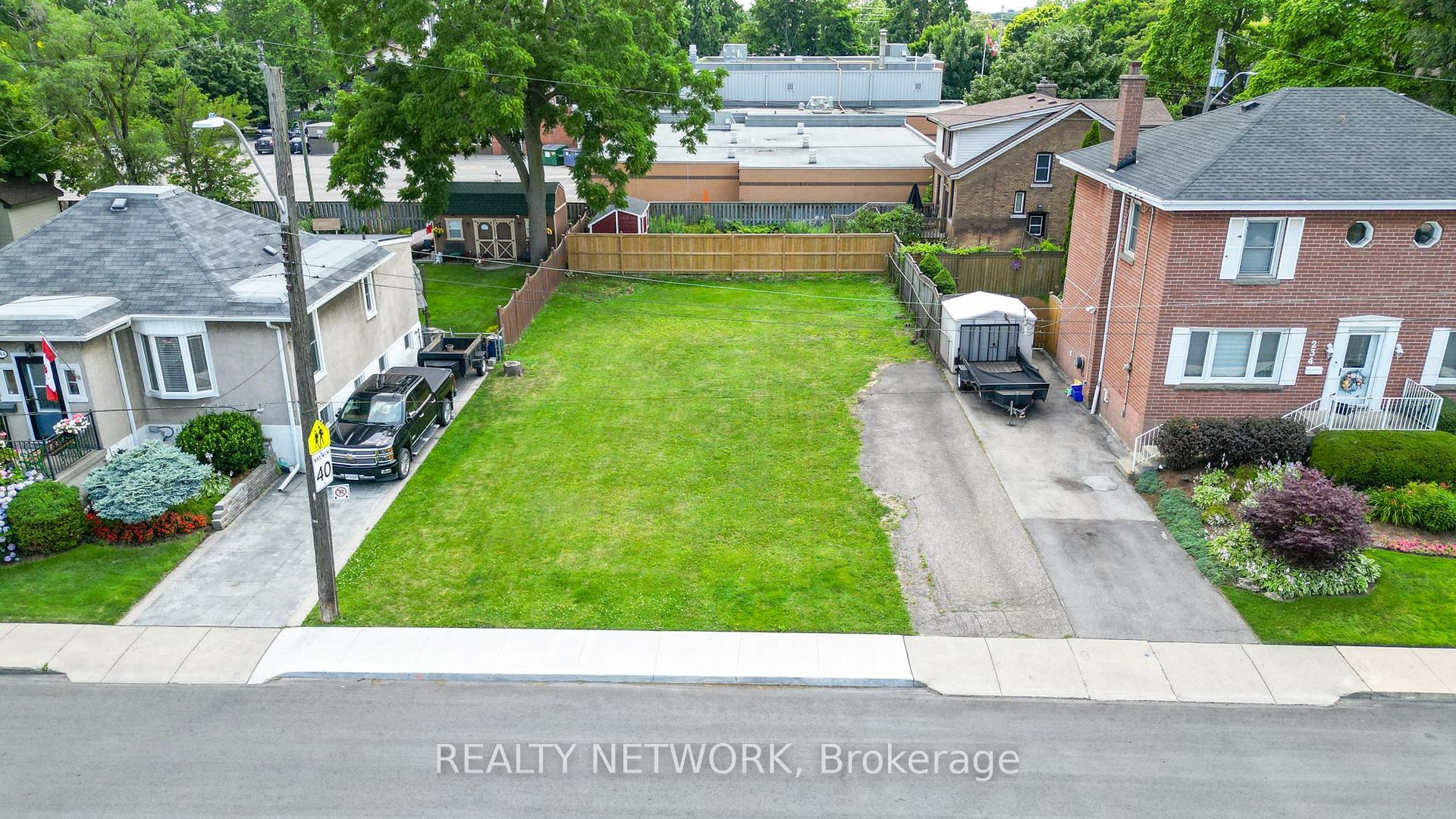 Photo 2 of 238 Mountain Park Avenue, Hamilton, Eastmount — HOMEH