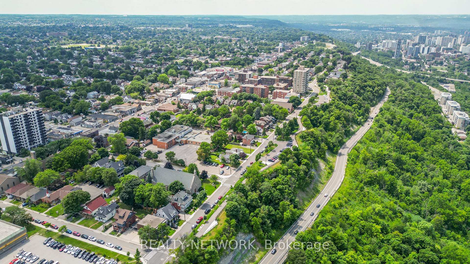Photo 21 of 238 Mountain Park Avenue, Hamilton, Eastmount — HOMEH