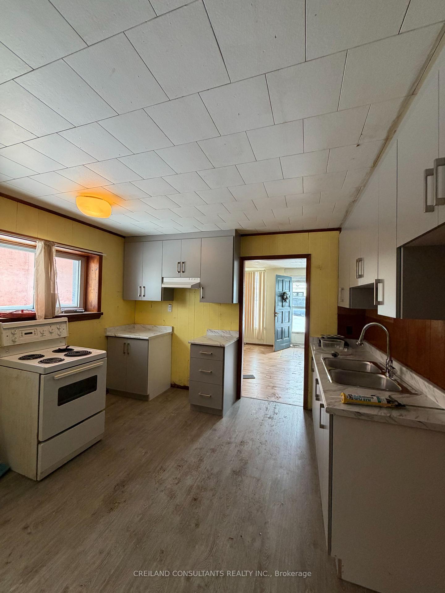 Photo 8 of 5300 Main Street, Clarington, Orono — HOMEH