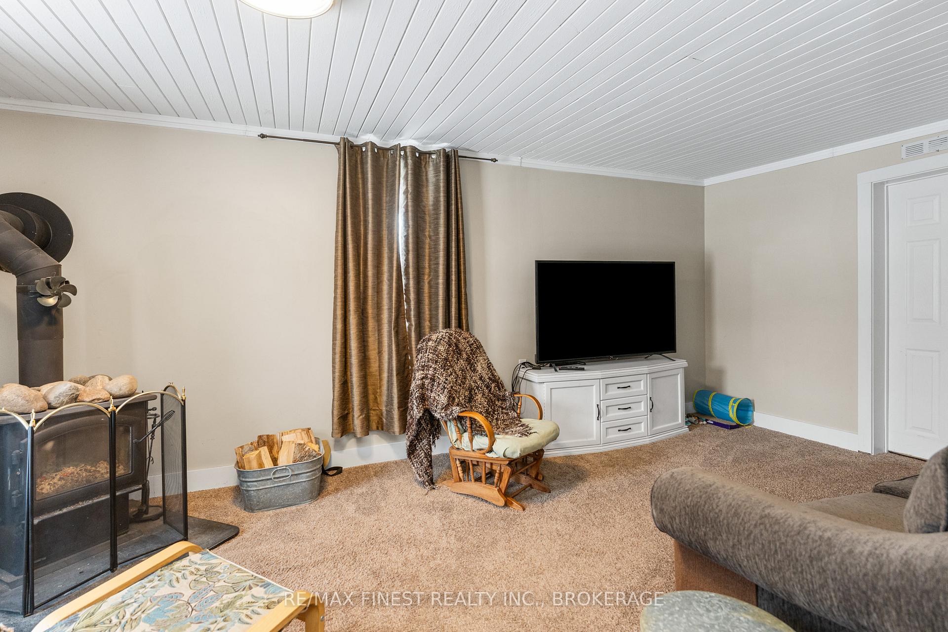 Photo 7 of 1022 Brock Road, Frontenac, Frontenac Centre — HOMEH