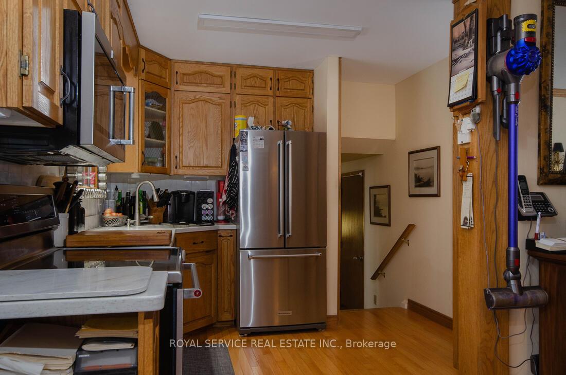 Photo 16 of 29 Cole Avenue, Clarington, Bowmanville — HOMEH