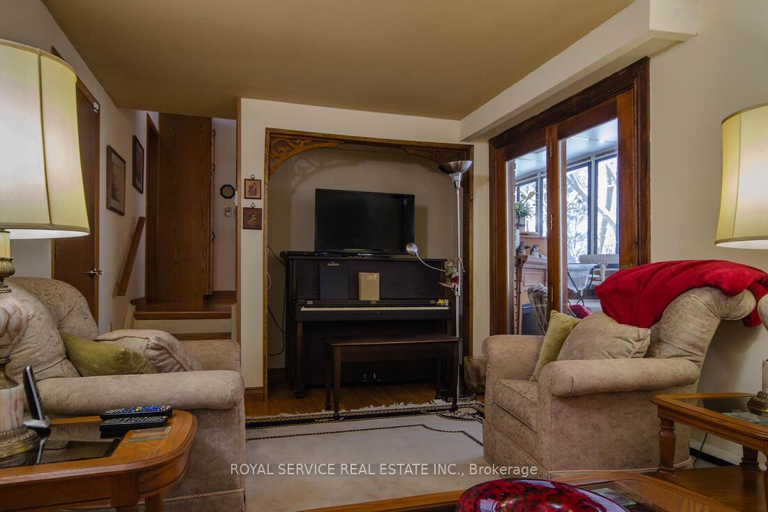 Photo 15 of 29 Cole Avenue, Clarington, Bowmanville — HOMEH