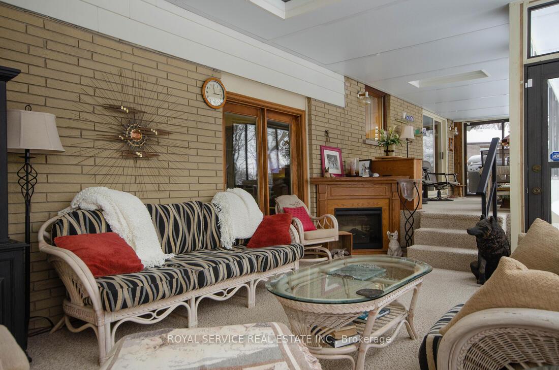 Photo 2 of 29 Cole Avenue, Clarington, Bowmanville — HOMEH