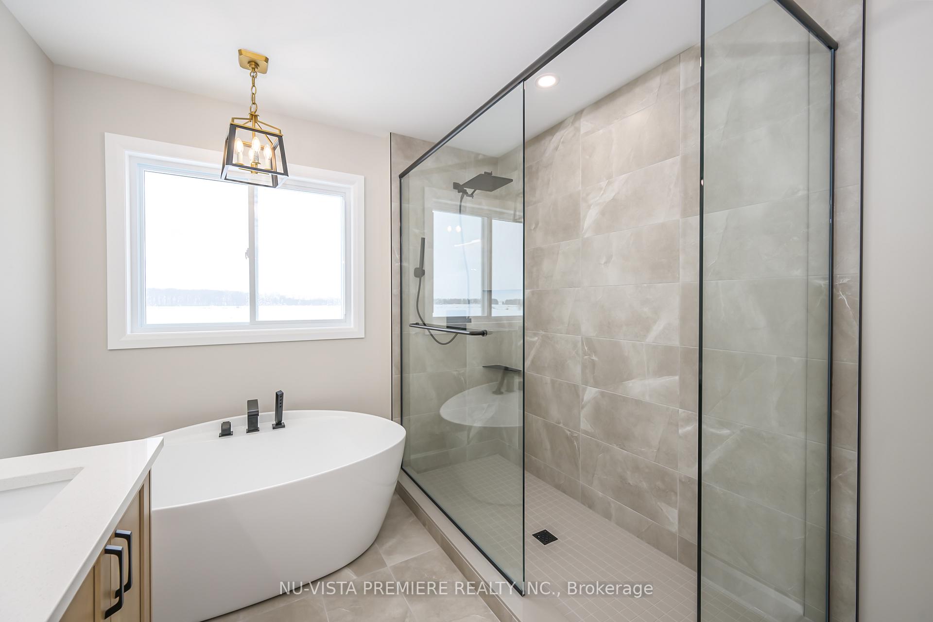 Photo 10 of 162 Watts Drive, Lucan Biddulph, Lucan — HOMEH