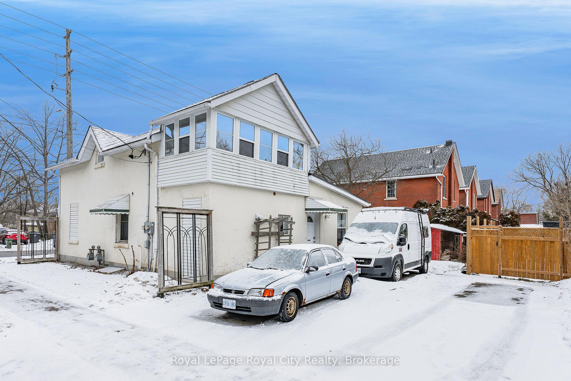 Photo 8 of 81 Edinburgh Road N, Guelph, Downtown — HOMEH