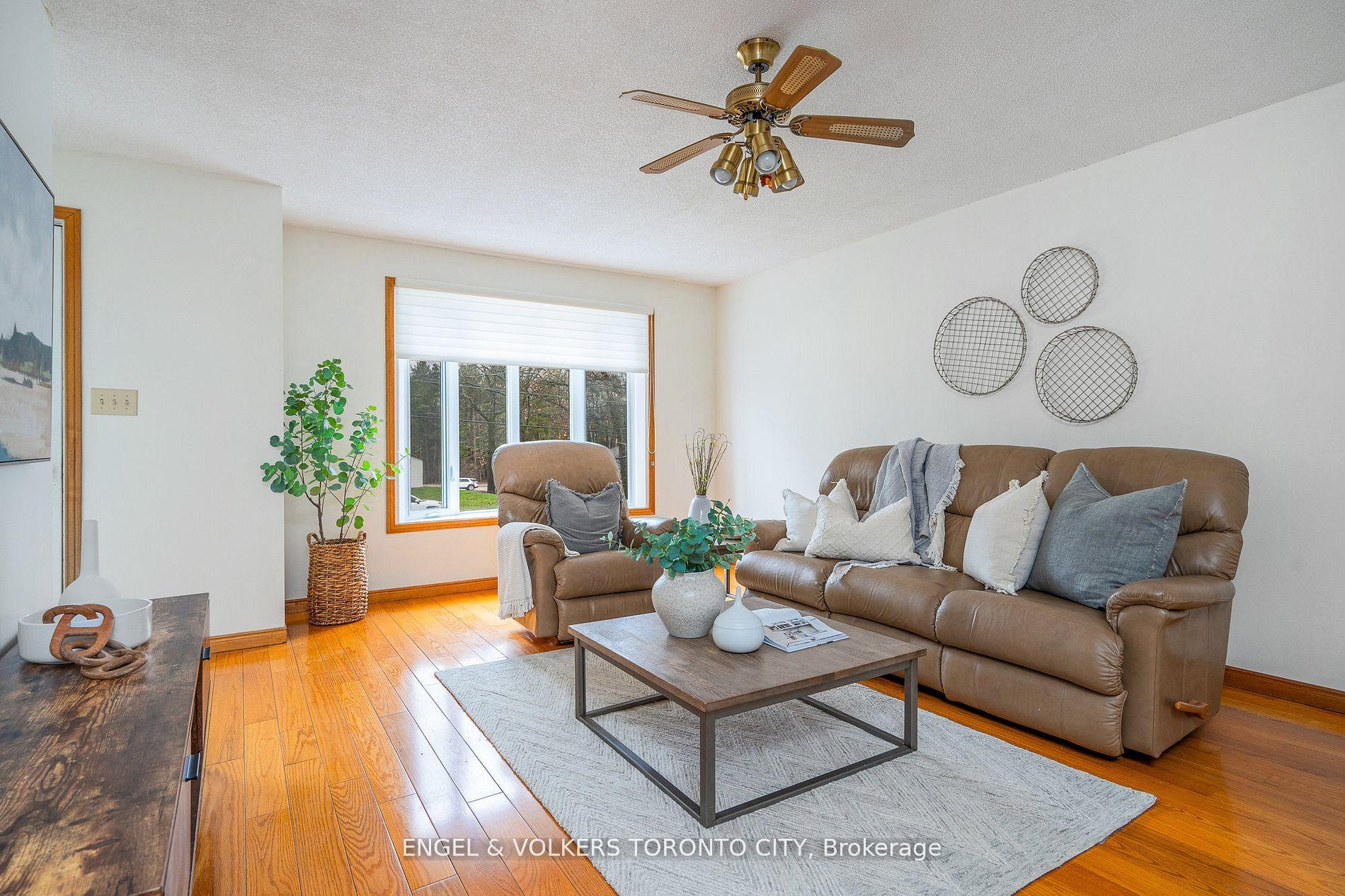 Photo 6 of 381 Zoo Park Road, Wasaga Beach — HOMEH