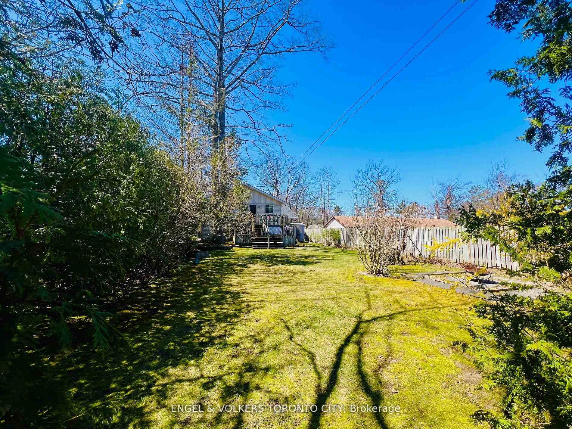 Photo 4 of 381 Zoo Park Road, Wasaga Beach — HOMEH