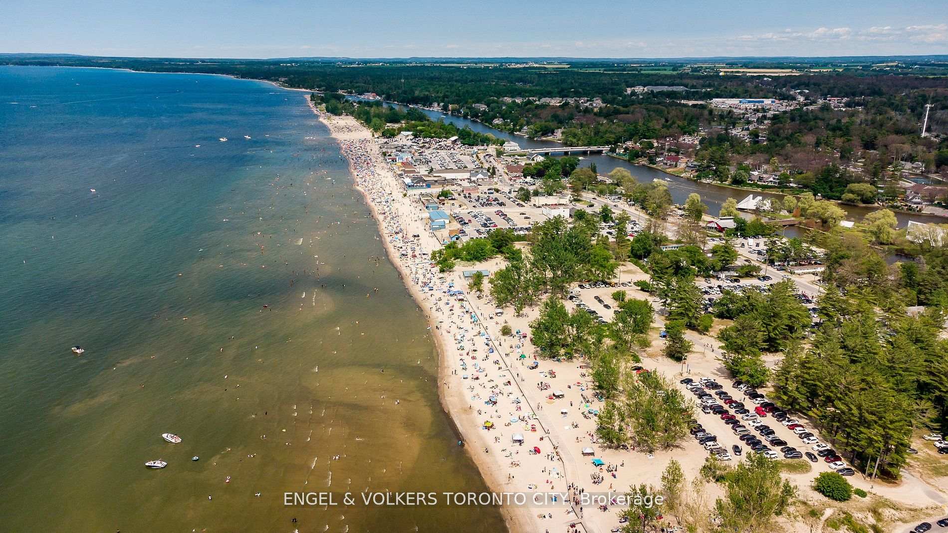 Photo 21 of 381 Zoo Park Road, Wasaga Beach — HOMEH