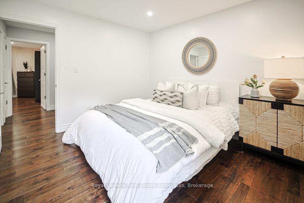 Photo 6 of 12 Valley Ridge Lane, Hamilton, Rural Flamborough — HOMEH
