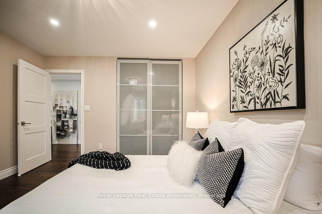 Photo 42 of 12 Valley Ridge Lane, Hamilton, Rural Flamborough — HOMEH