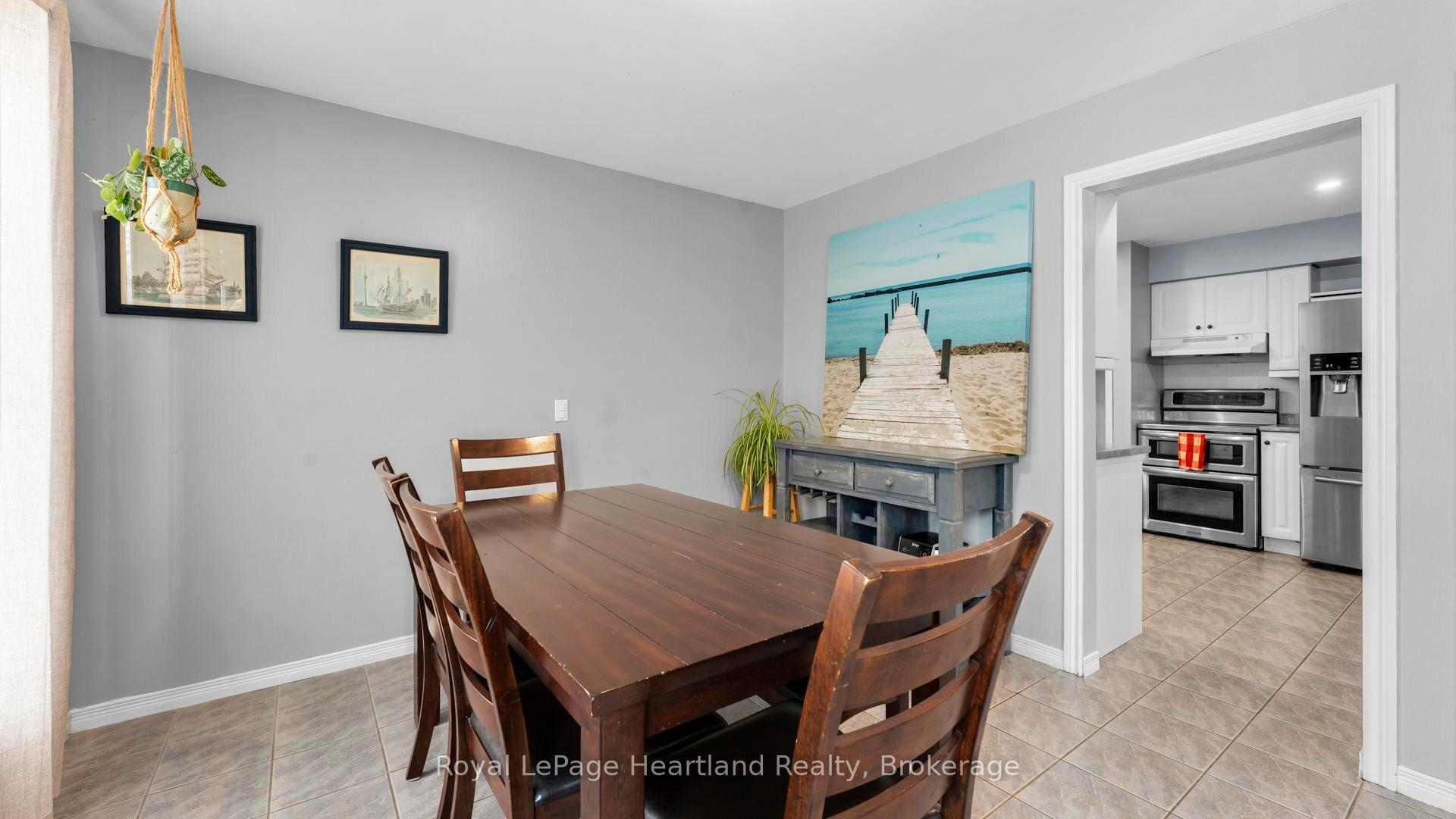 Photo 14 of 296 Walnut Street S, Goderich, Goderich (Town) — HOMEH
