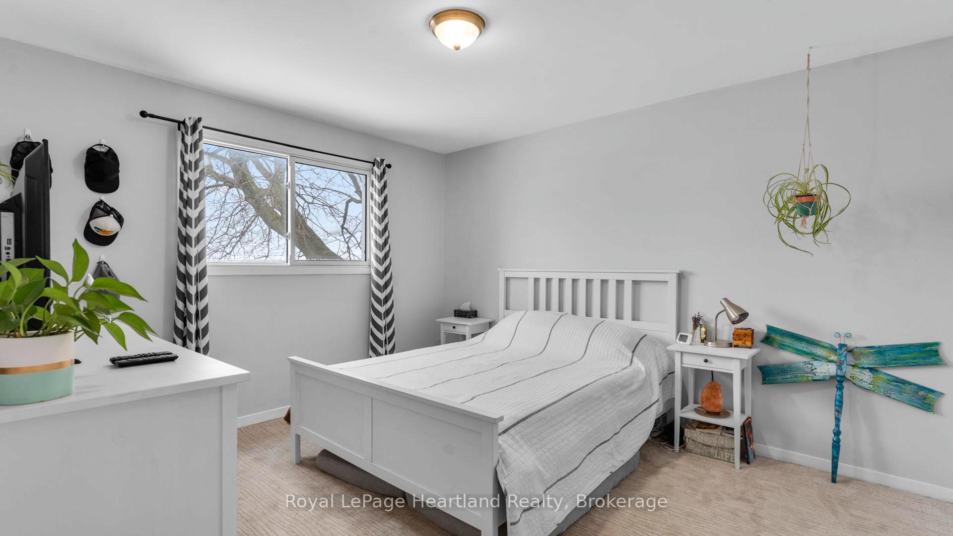 Photo 26 of 296 Walnut Street S, Goderich, Goderich (Town) — HOMEH