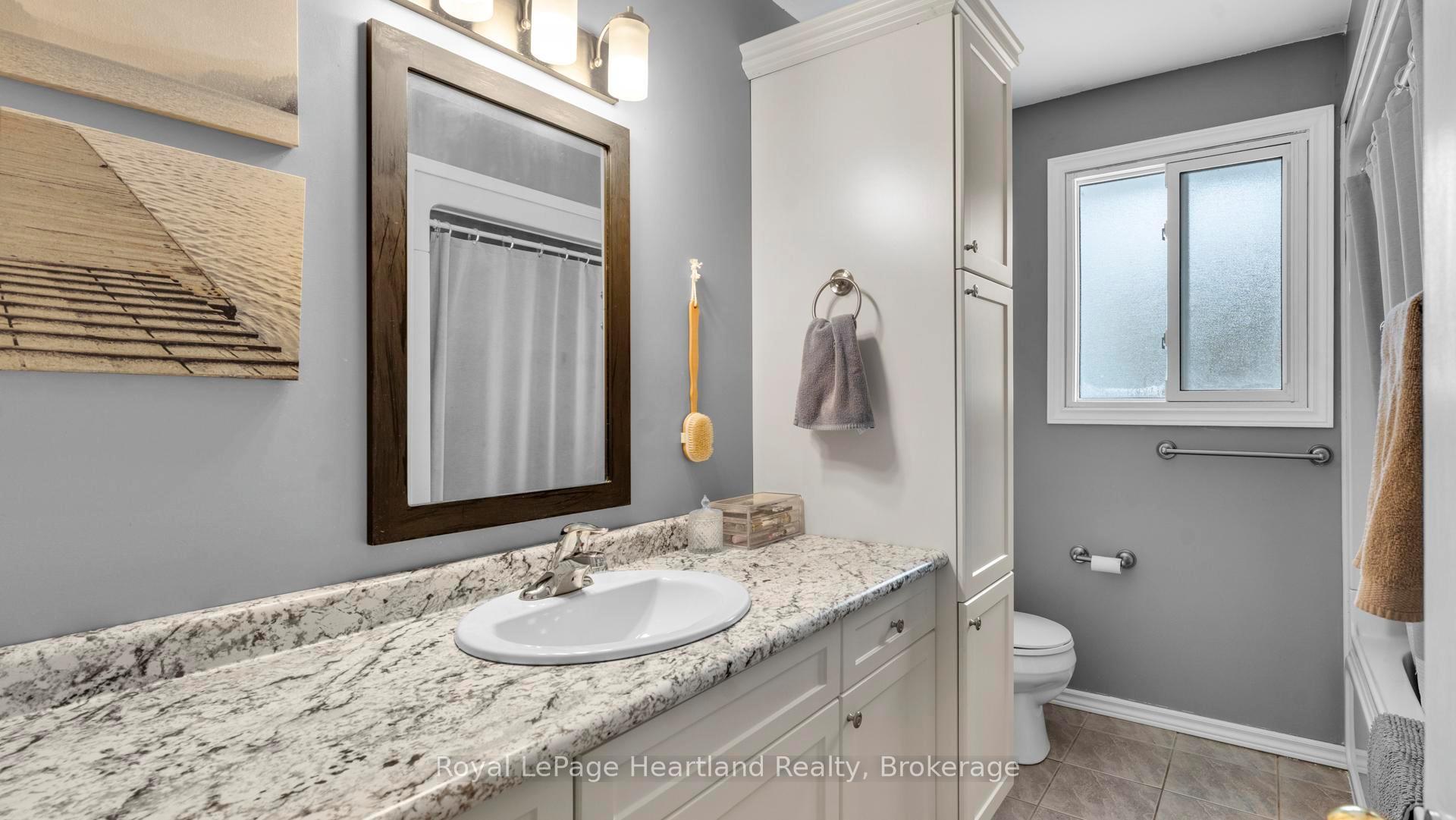 Photo 5 of 296 Walnut Street S, Goderich, Goderich (Town) — HOMEH