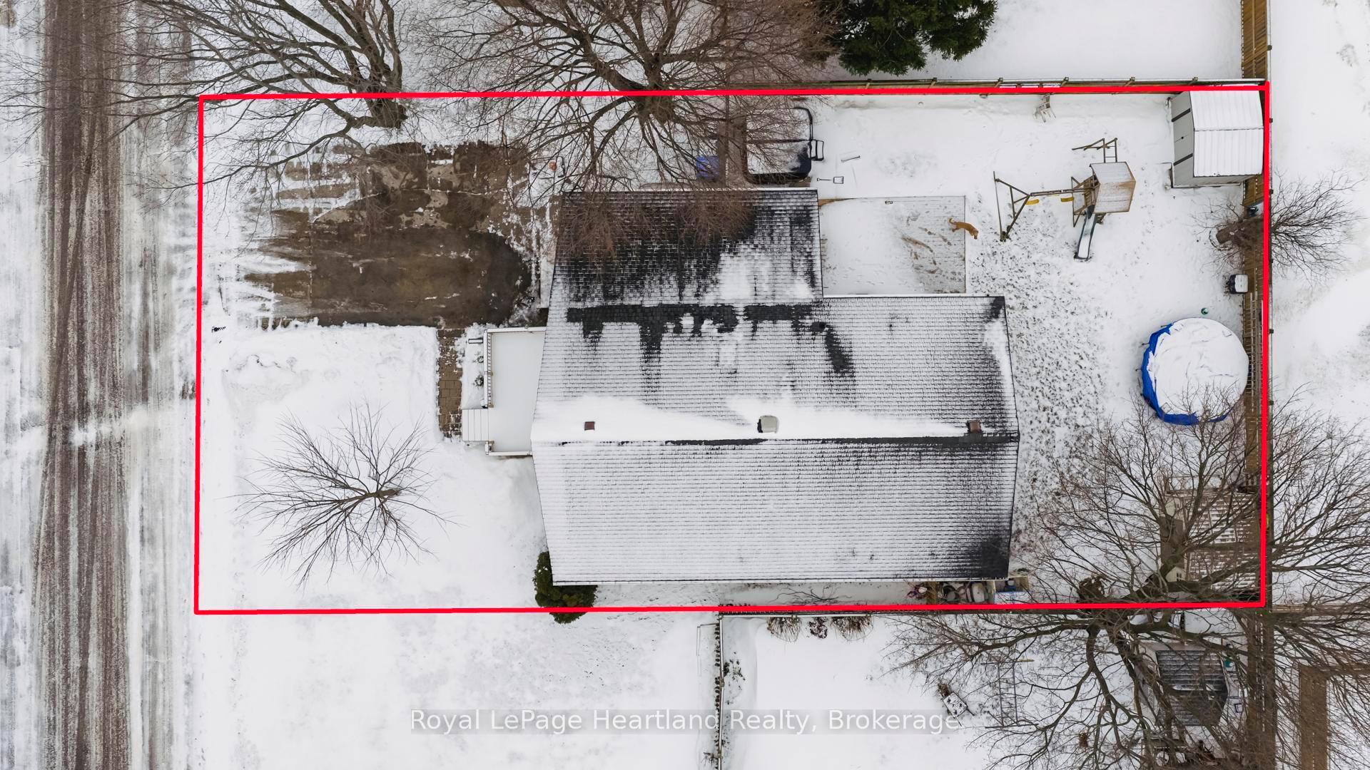 Photo 40 of 296 Walnut Street S, Goderich, Goderich (Town) — HOMEH