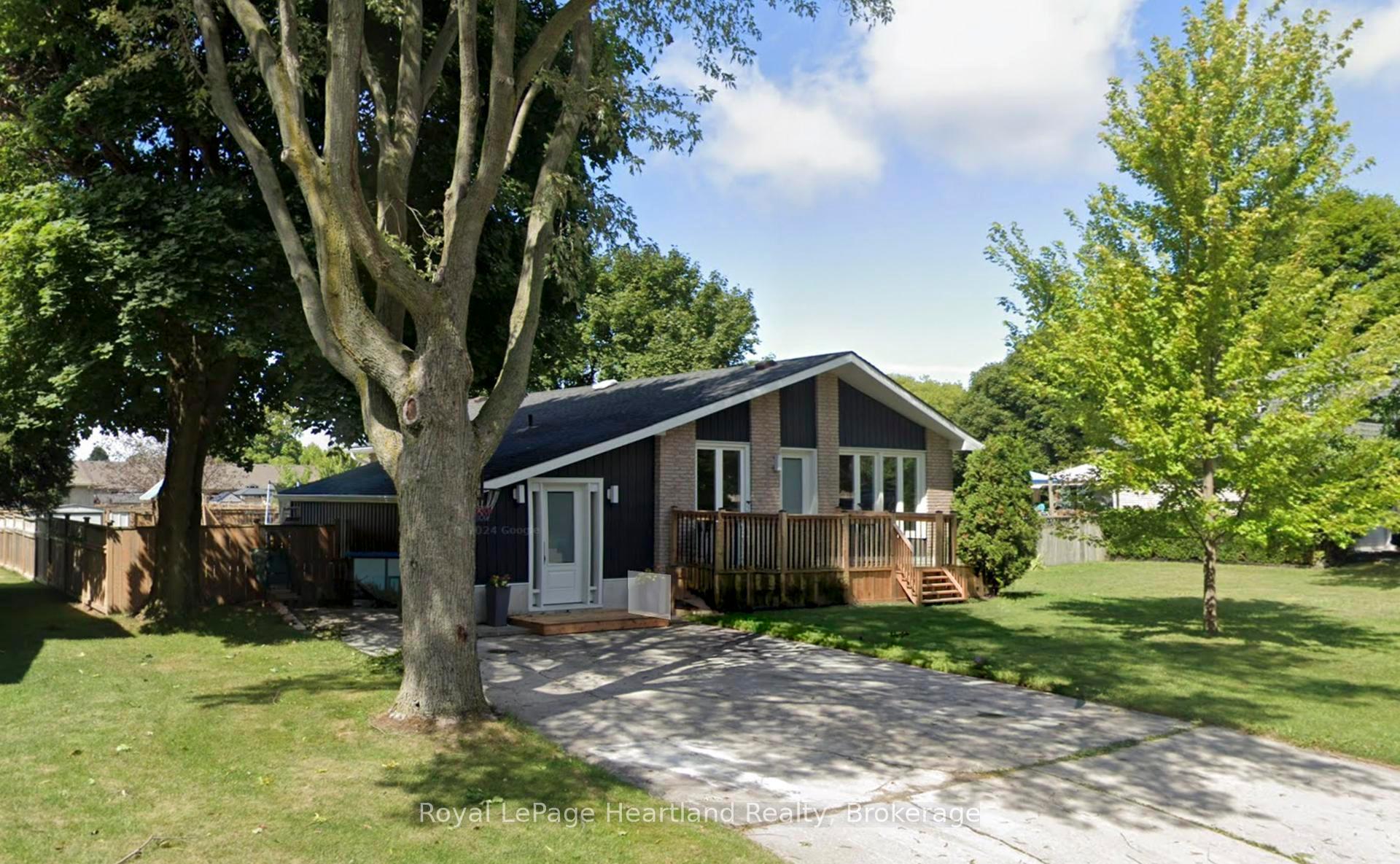 Photo 41 of 296 Walnut Street S, Goderich, Goderich (Town) — HOMEH