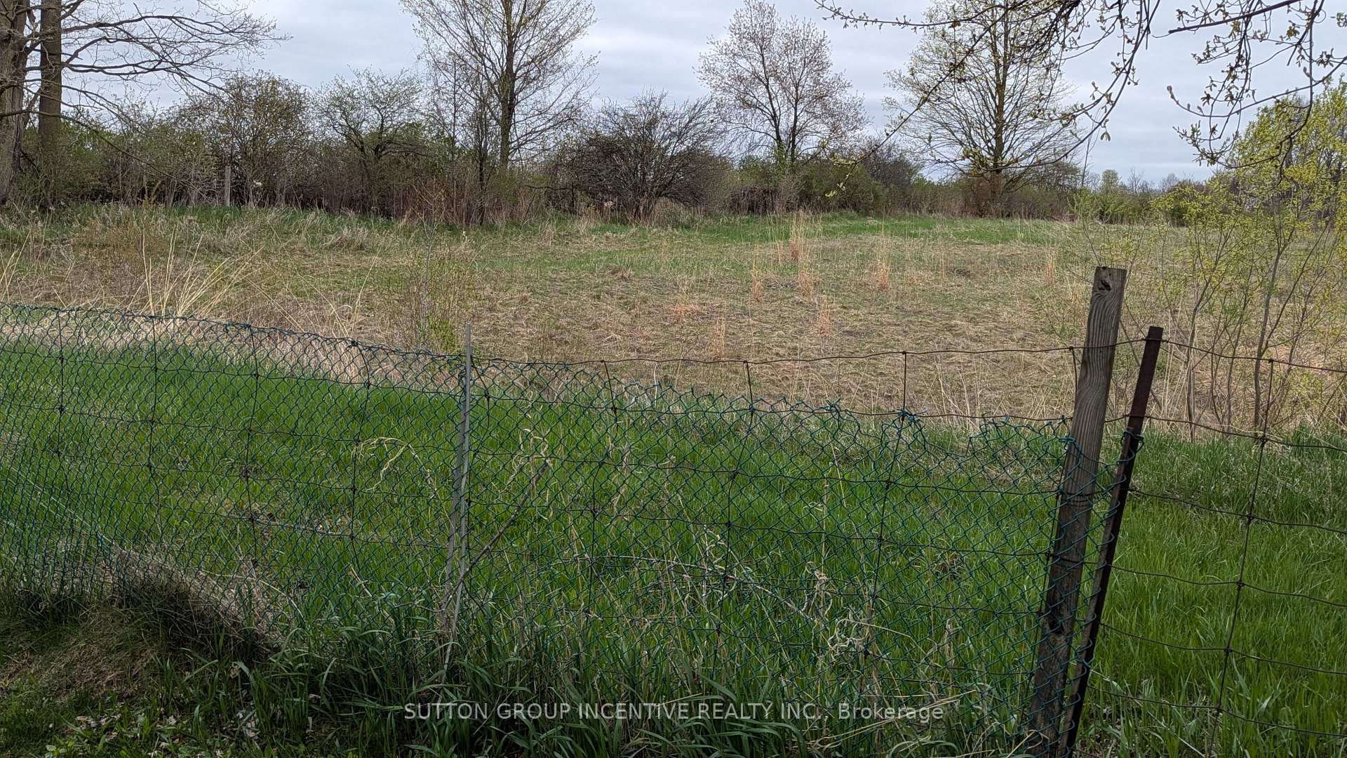Photo 11 of 49 Royal Oak Drive, Innisfil, Cookstown — HOMEH