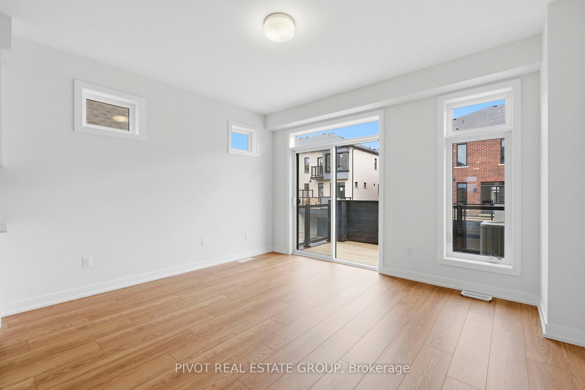 Photo 25 of 26 Pluto Way, Whitby, Brooklin — HOMEH