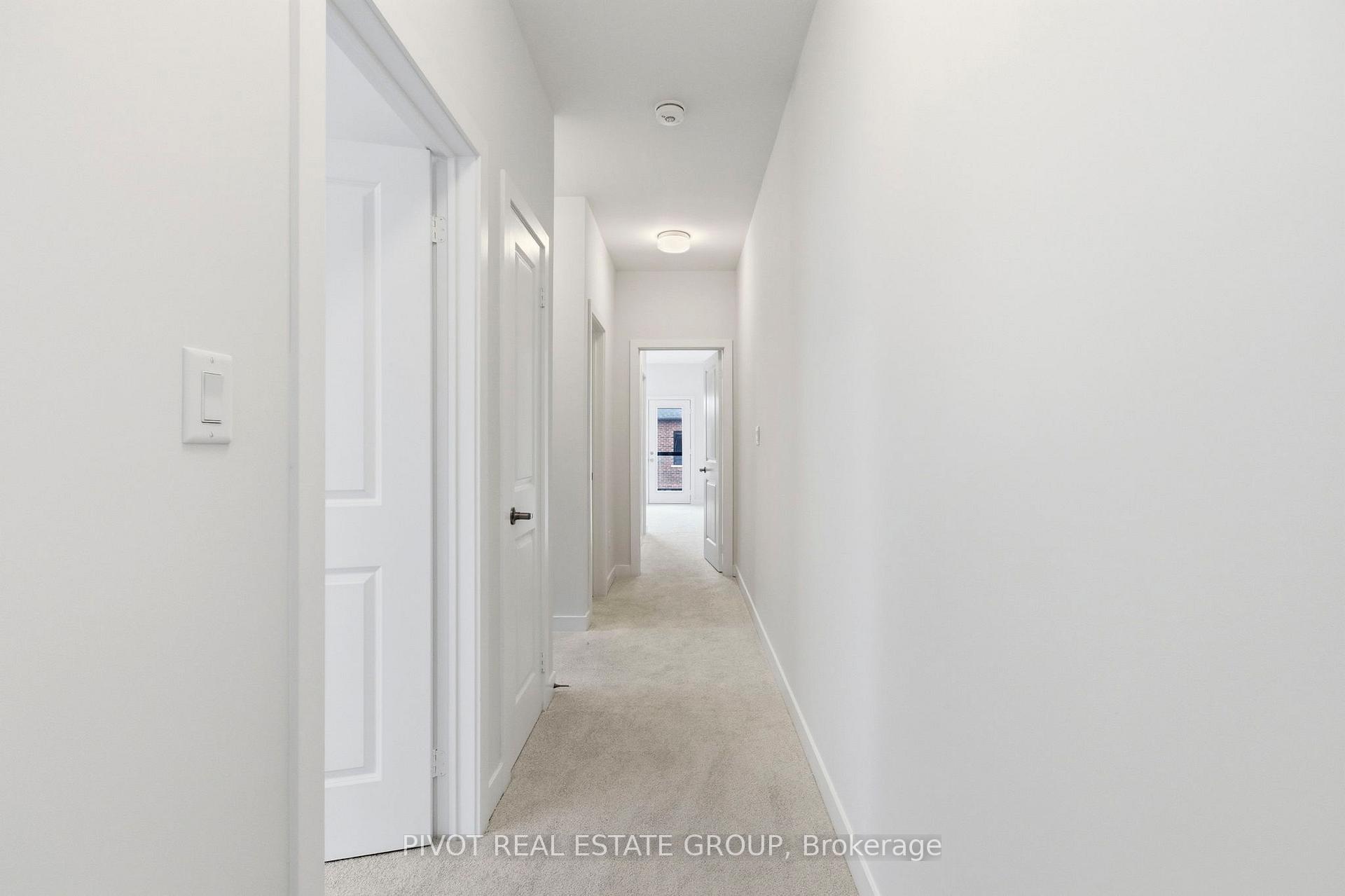 Photo 16 of 26 Pluto Way, Whitby, Brooklin — HOMEH