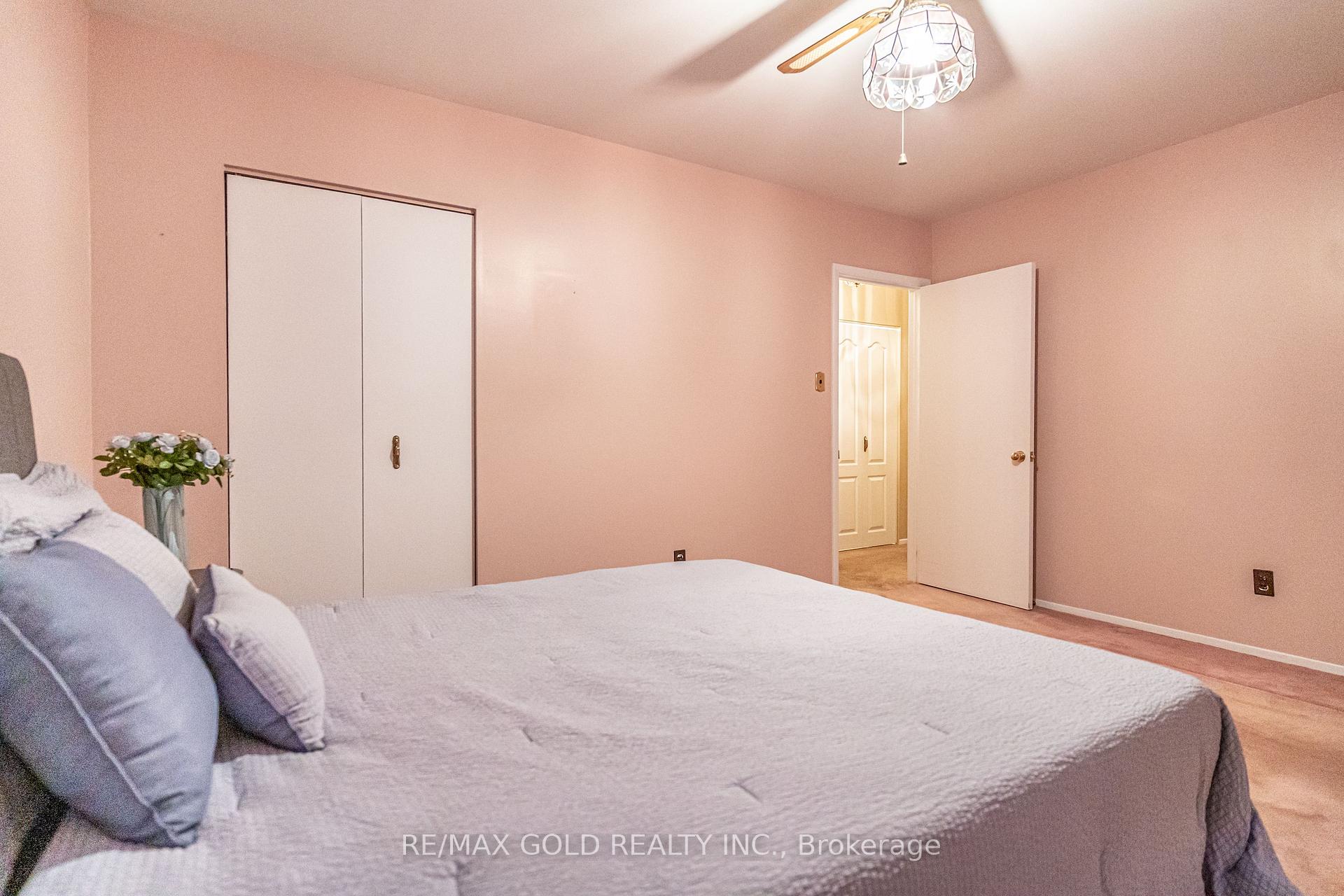 Photo 6 of 45 Belmont Drive, Brampton, Avondale — HOMEH