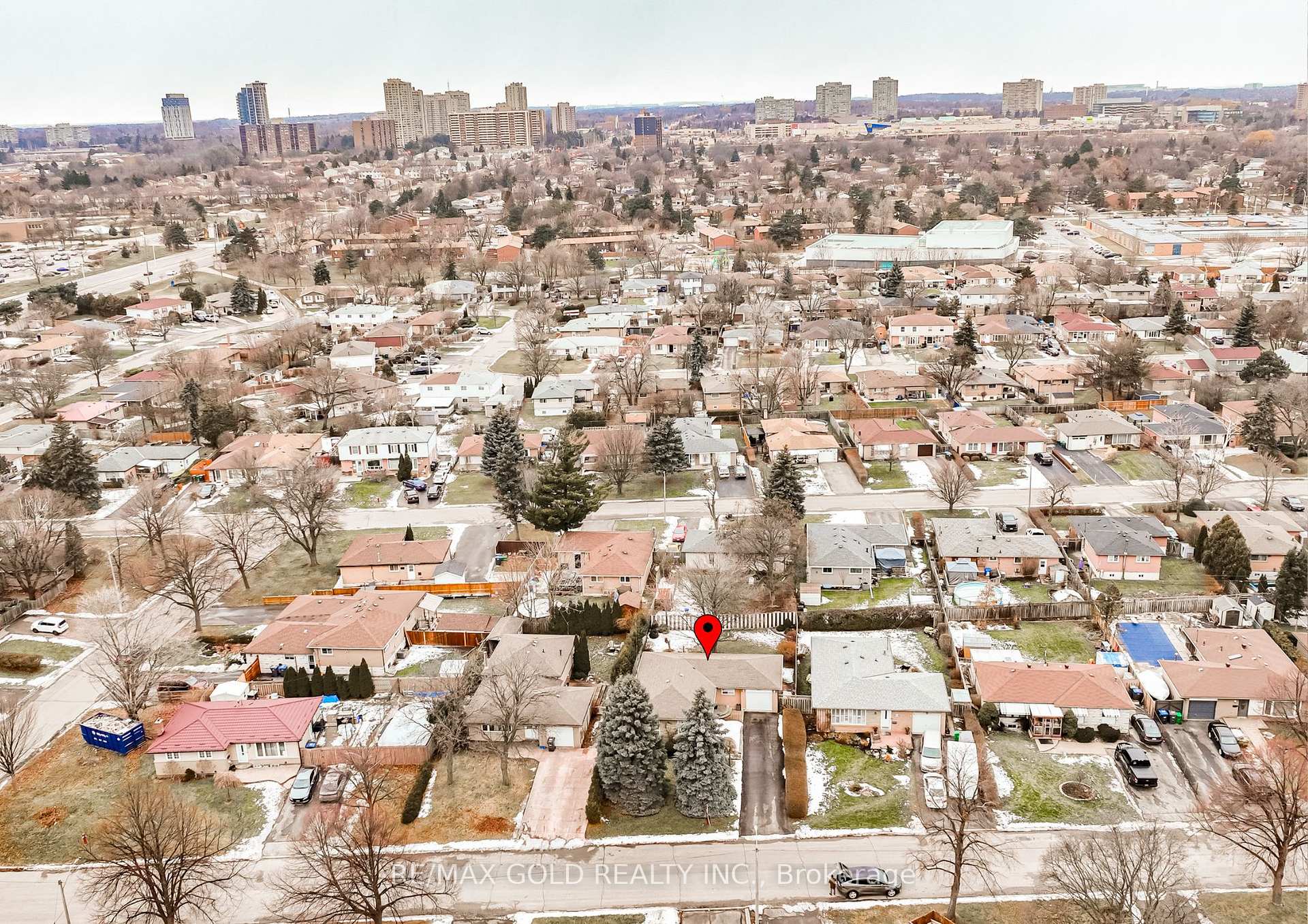 Photo 28 of 45 Belmont Drive, Brampton, Avondale — HOMEH