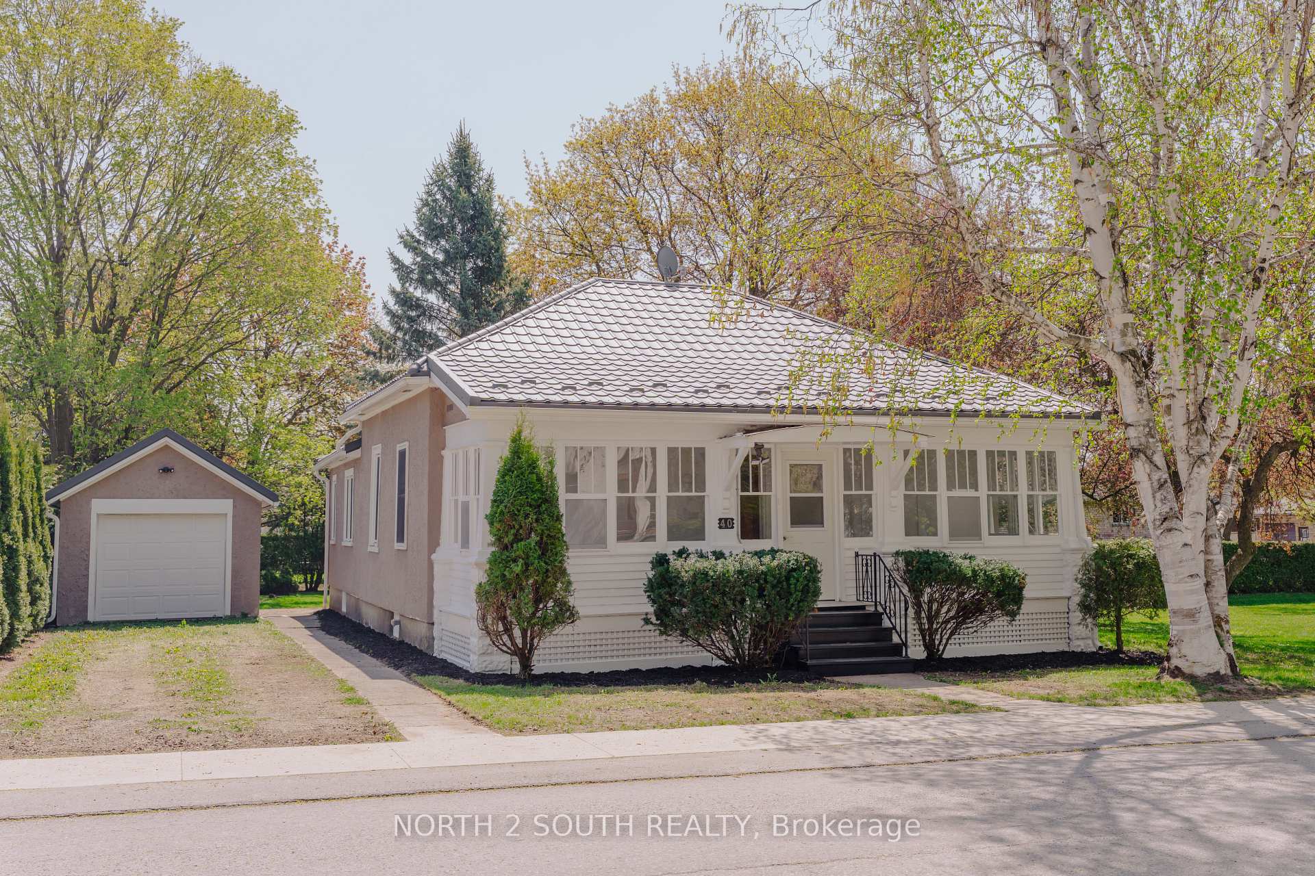 Photo 1 of 40 Sparling Street, Huron East, Seaforth — HOMEH