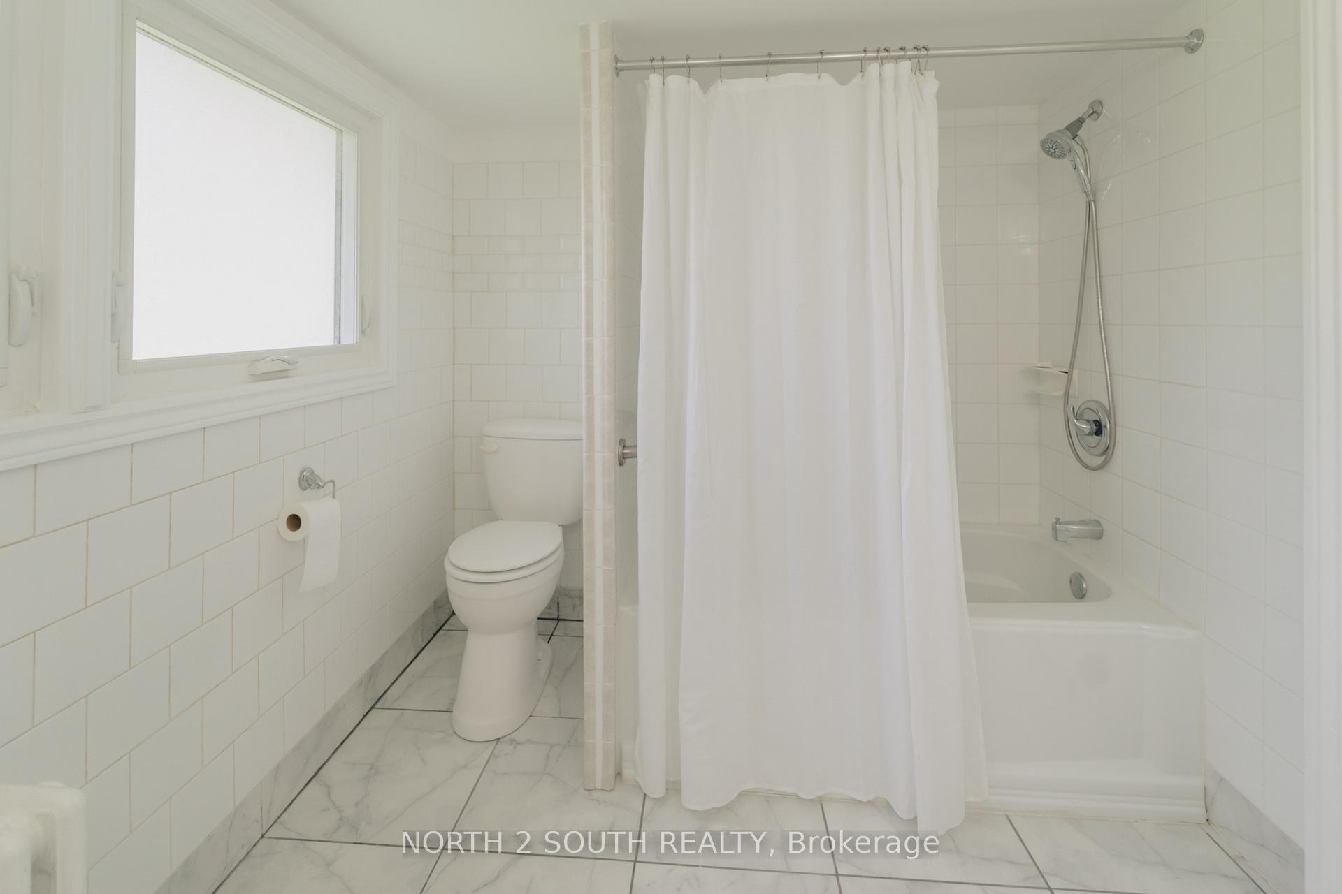 Photo 17 of 40 Sparling Street, Huron East, Seaforth — HOMEH