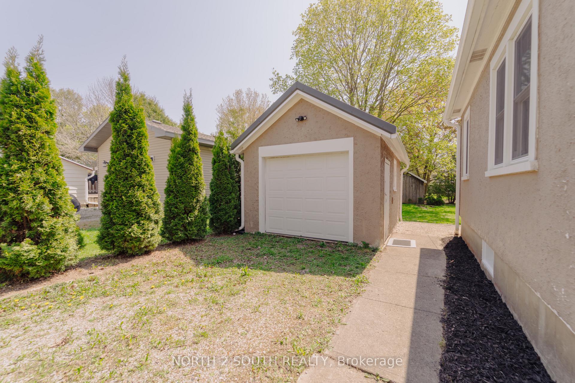 Photo 45 of 40 Sparling Street, Huron East, Seaforth — HOMEH