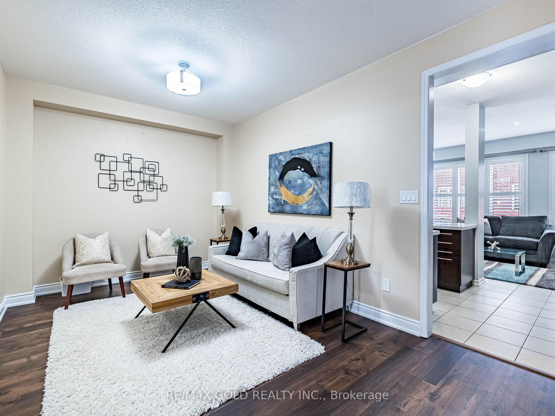 Photo 9 of 28 Banas Way, Brampton, Northwest Brampton — HOMEH