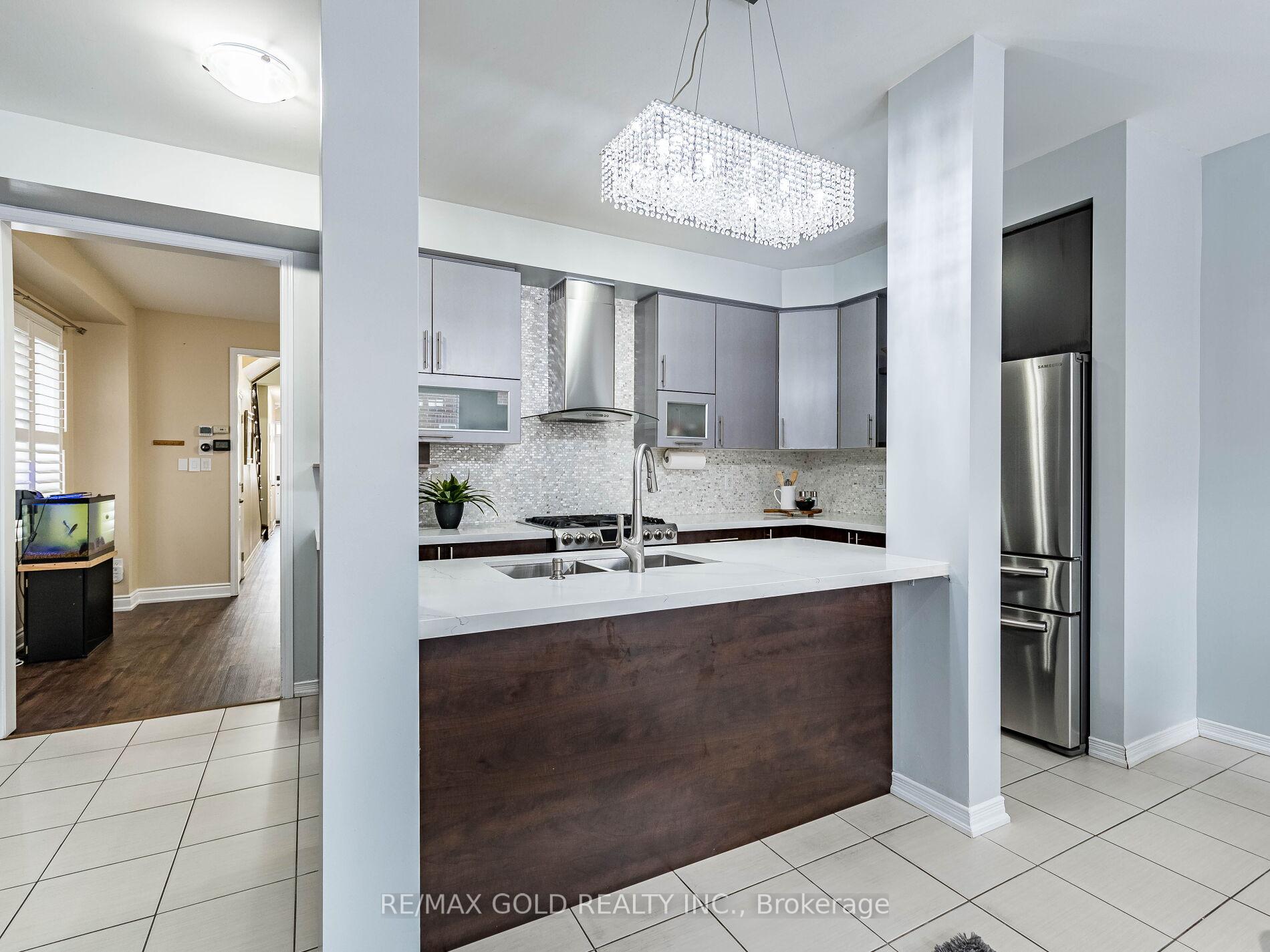 Photo 38 of 28 Banas Way, Brampton, Northwest Brampton — HOMEH