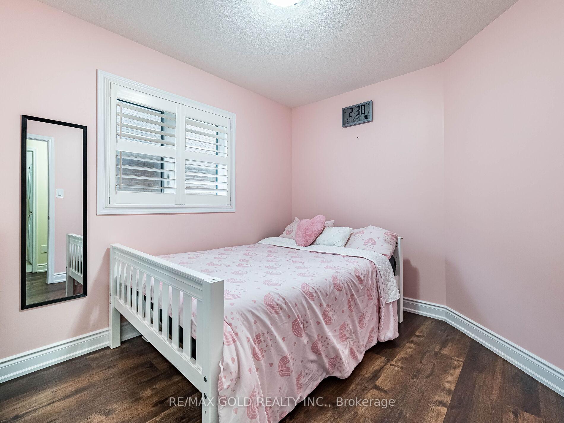 Photo 35 of 28 Banas Way, Brampton, Northwest Brampton — HOMEH