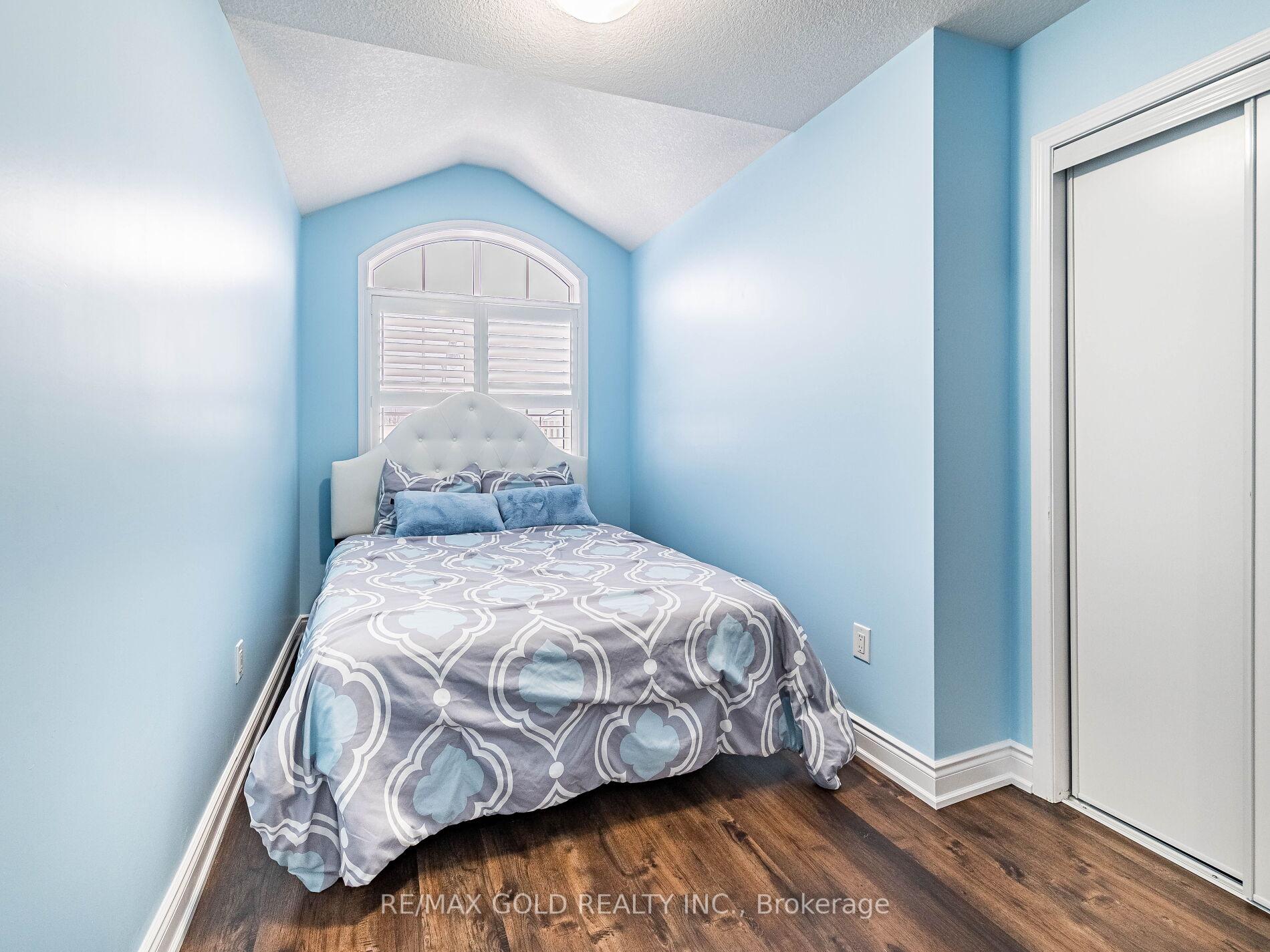 Photo 36 of 28 Banas Way, Brampton, Northwest Brampton — HOMEH