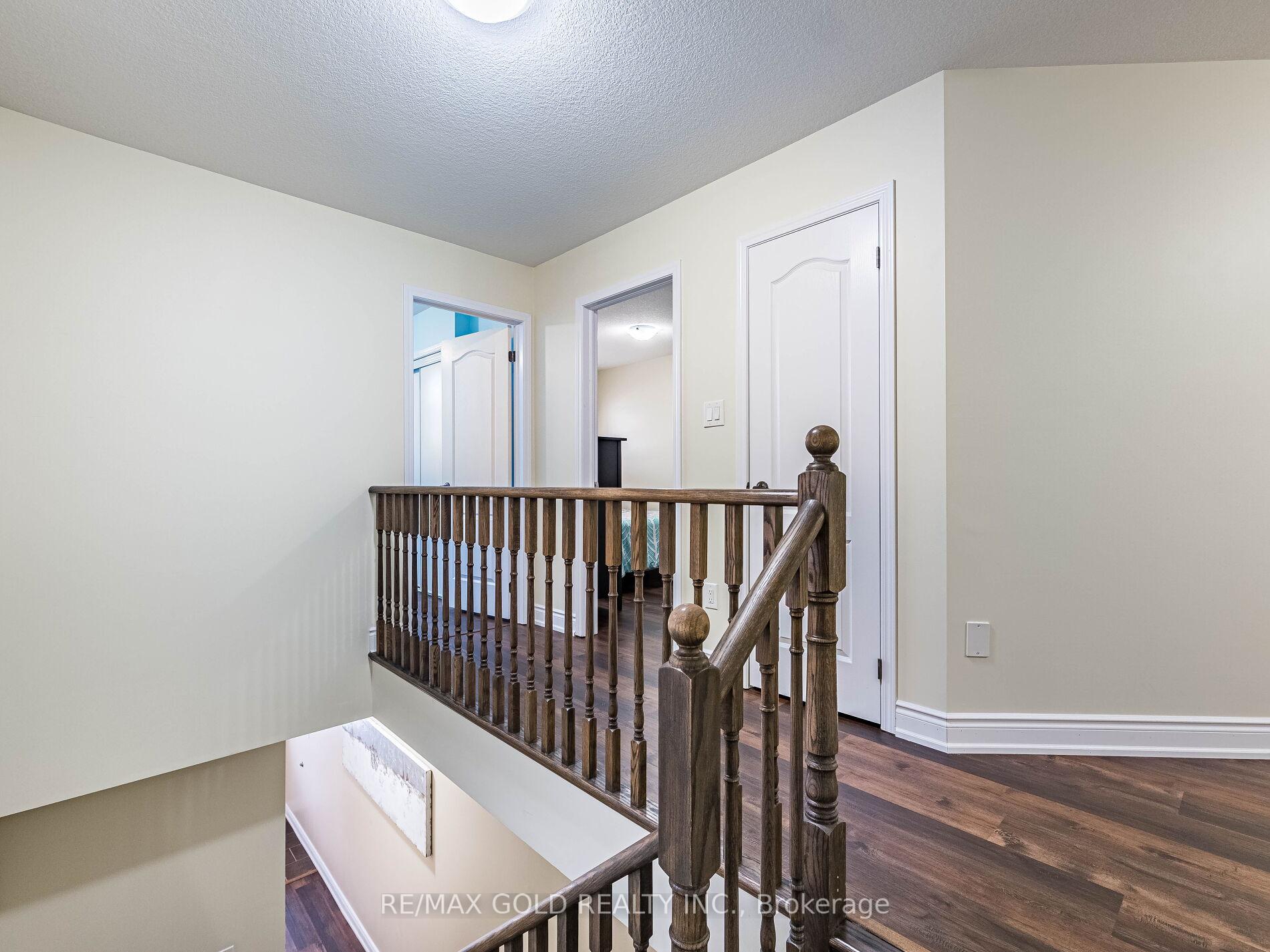 Photo 43 of 28 Banas Way, Brampton, Northwest Brampton — HOMEH