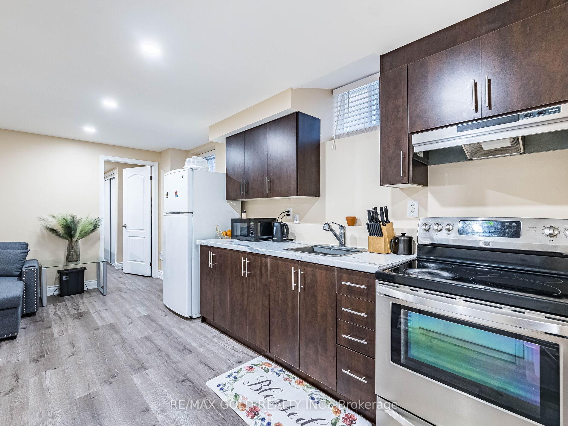 Photo 40 of 28 Banas Way, Brampton, Northwest Brampton — HOMEH