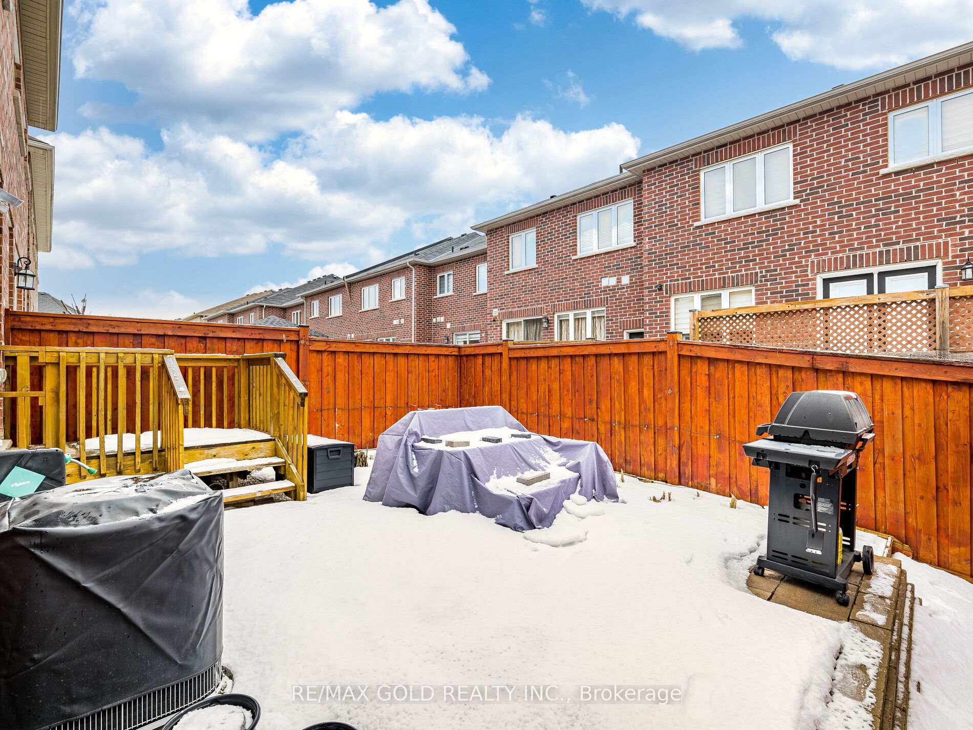 Photo 44 of 28 Banas Way, Brampton, Northwest Brampton — HOMEH