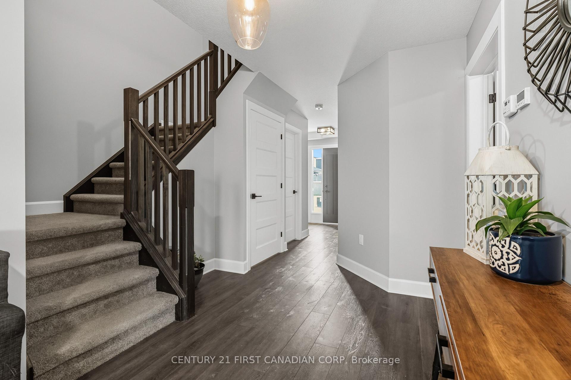 Photo 5 of 146 Gilmour Drive, Lucan Biddulph, Lucan — HOMEH