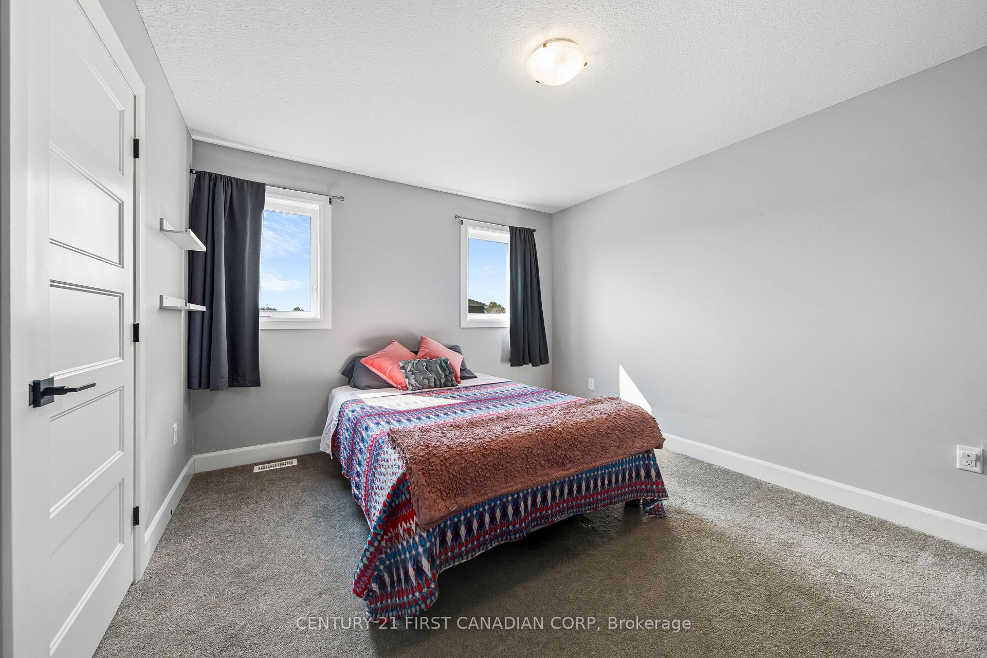 Photo 24 of 146 Gilmour Drive, Lucan Biddulph, Lucan — HOMEH