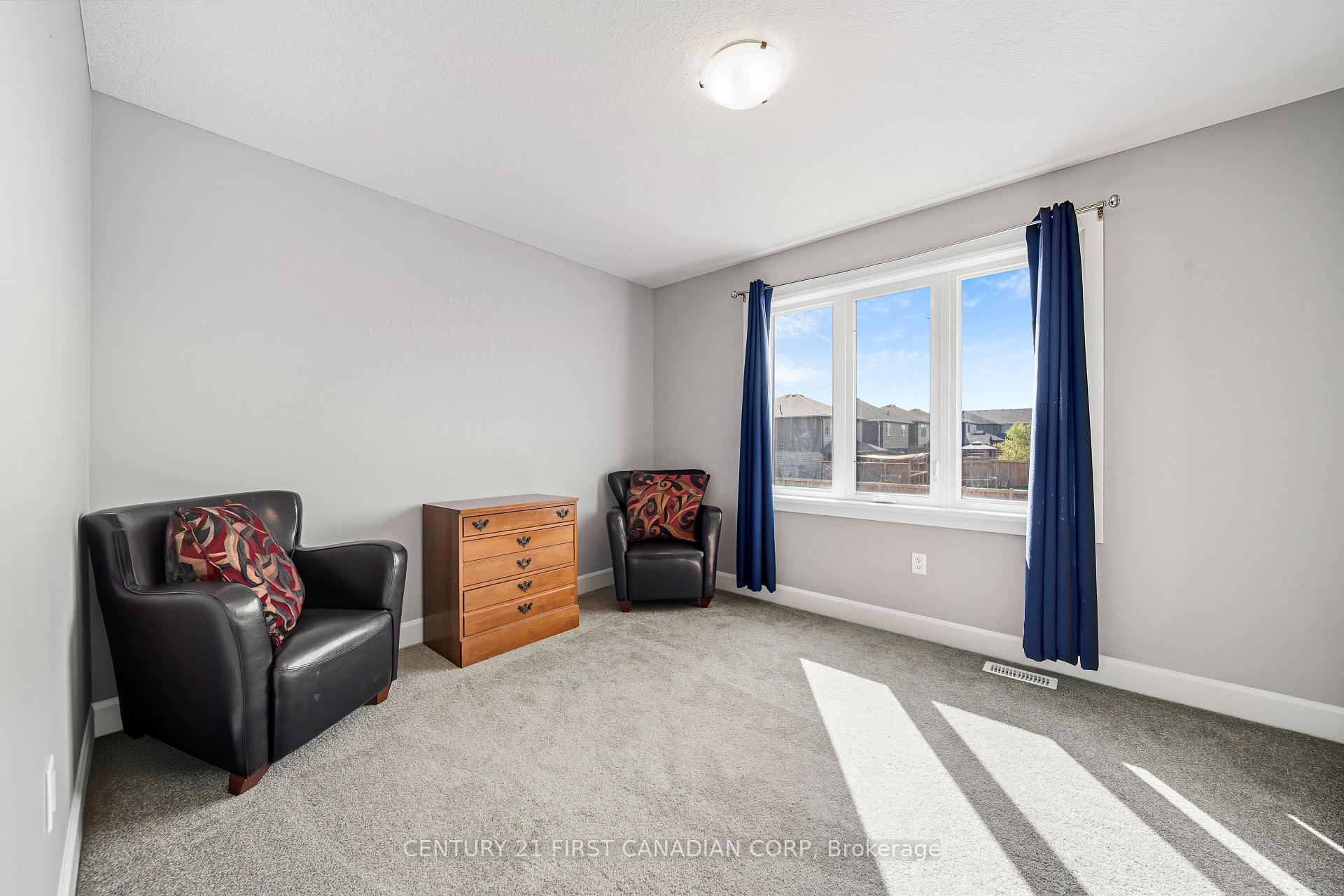 Photo 26 of 146 Gilmour Drive, Lucan Biddulph, Lucan — HOMEH