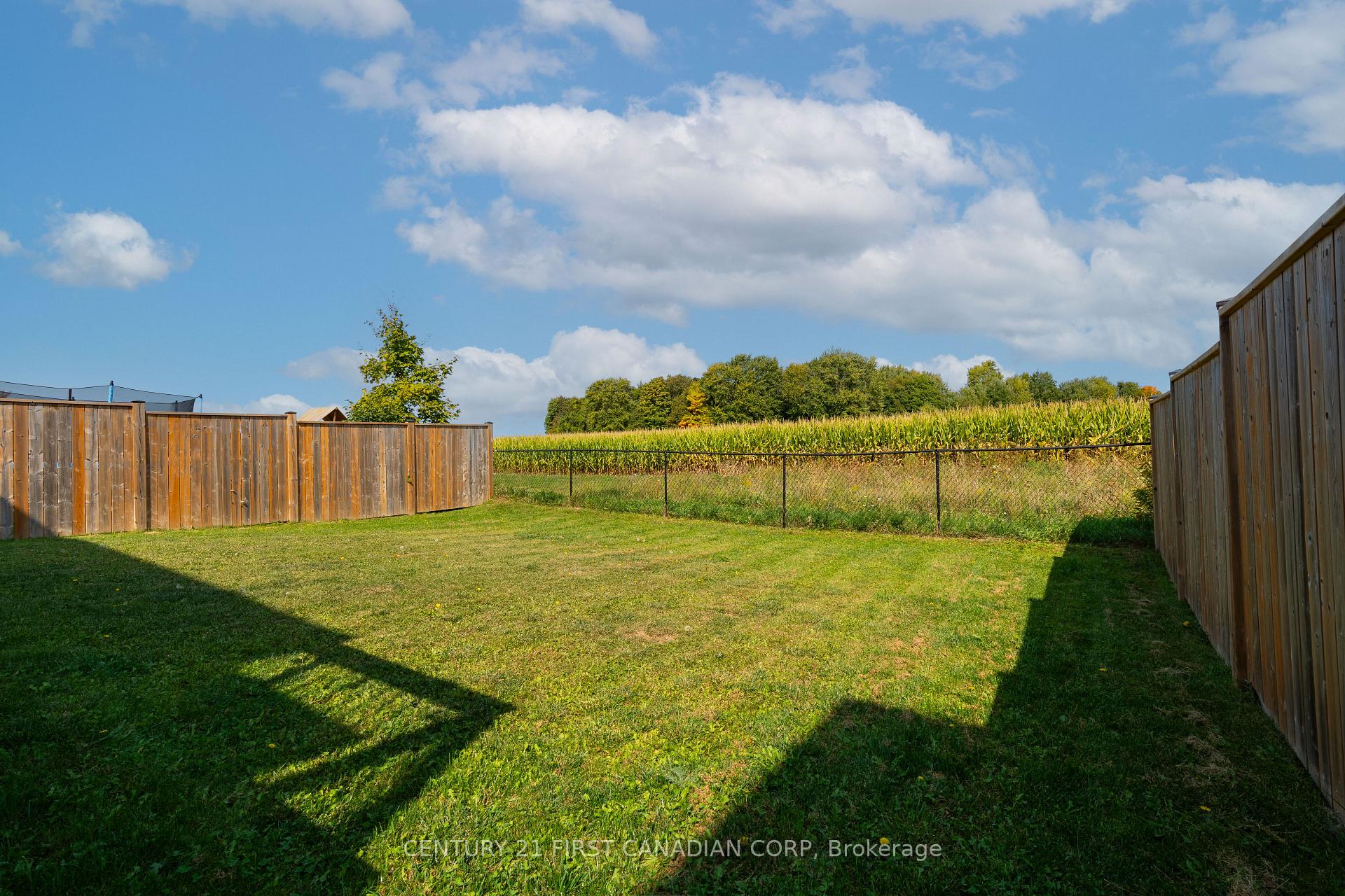 Photo 35 of 146 Gilmour Drive, Lucan Biddulph, Lucan — HOMEH