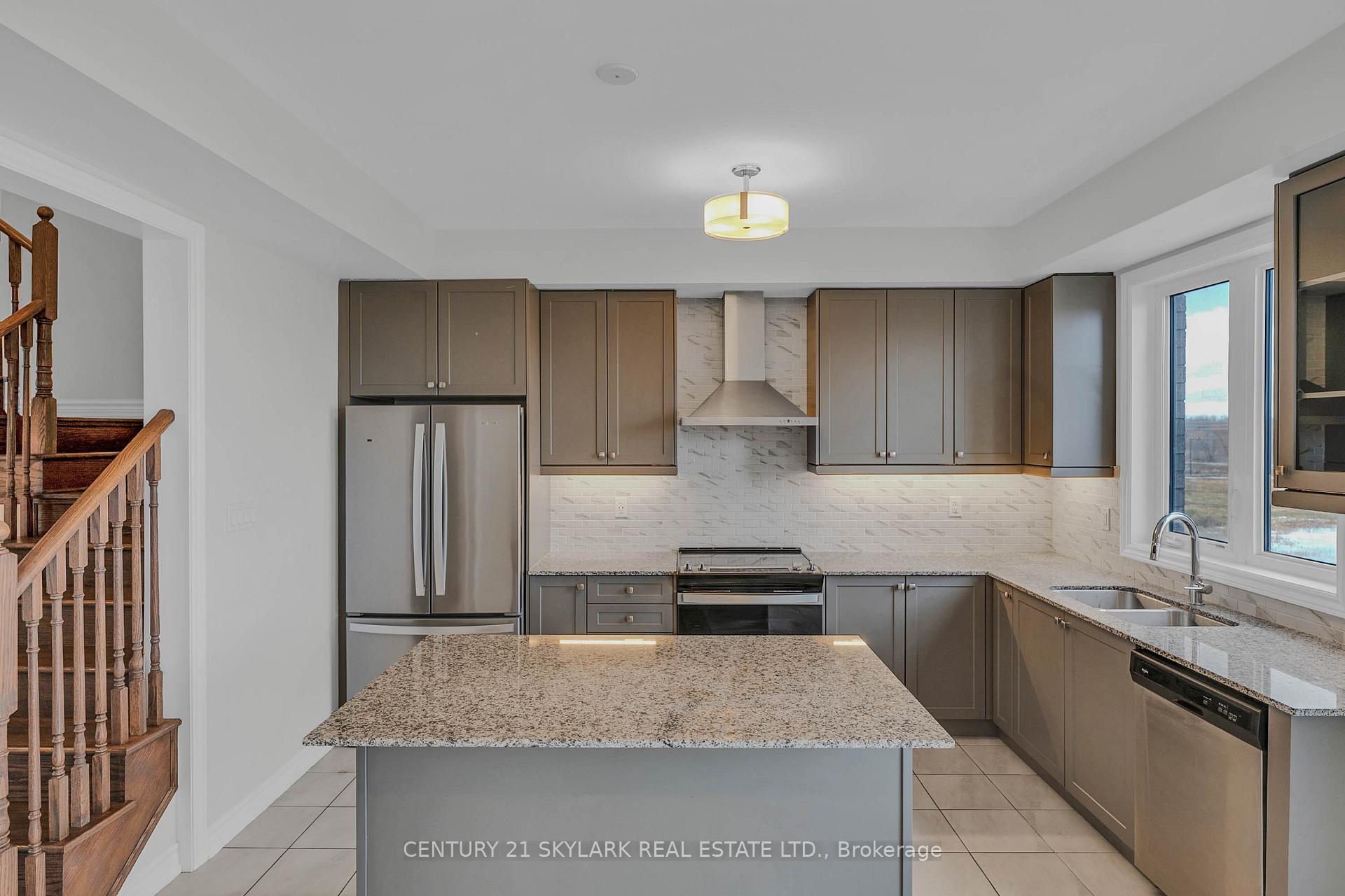 Photo 22 of 40 Douet Lane, Ajax, South East — HOMEH