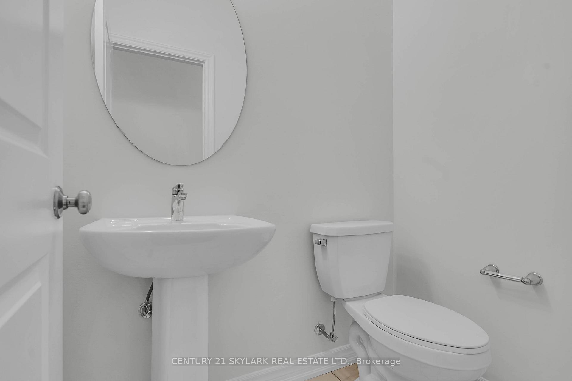 Photo 16 of 40 Douet Lane, Ajax, South East — HOMEH