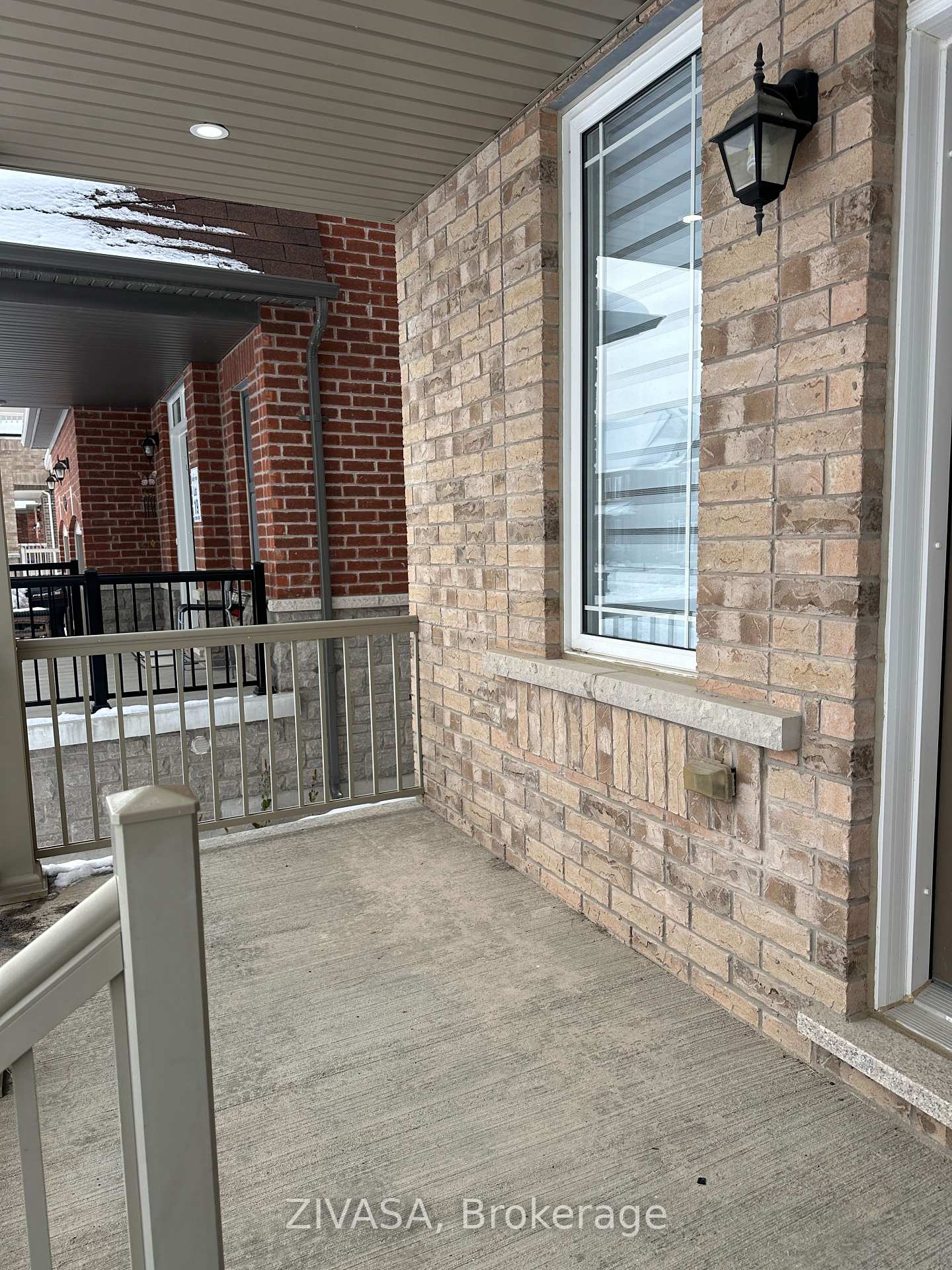 Photo 3 of 976 Green Street, Innisfil, Lefroy — HOMEH