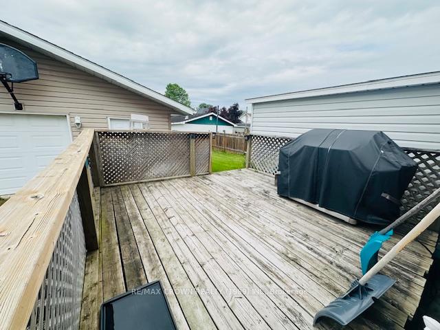 Photo 4 of 23 Cartier Avenue, Kapuskasing — HOMEH