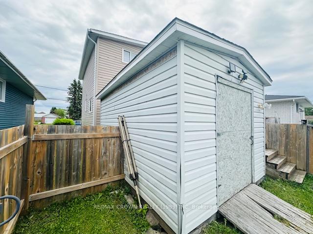 Photo 8 of 23 Cartier Avenue, Kapuskasing — HOMEH