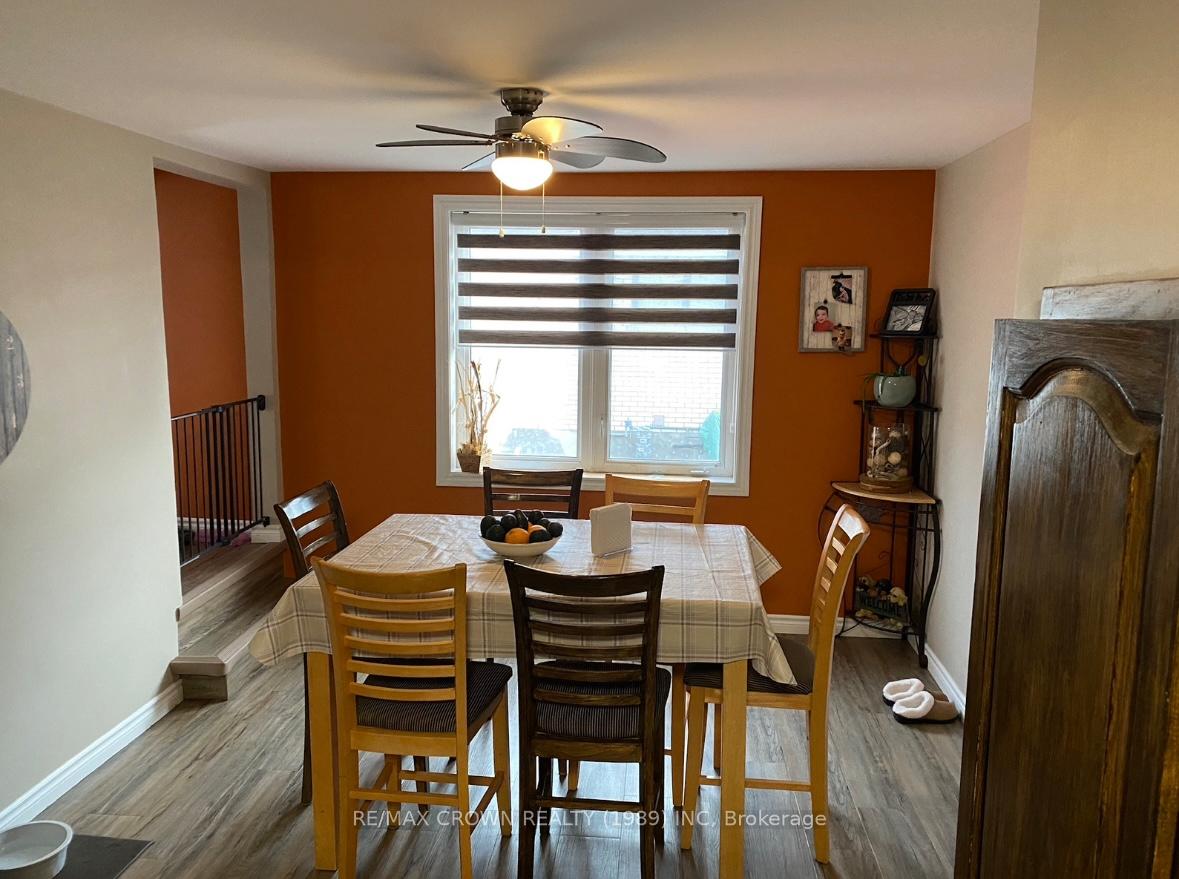 Photo 11 of 23 Cartier Avenue, Kapuskasing — HOMEH