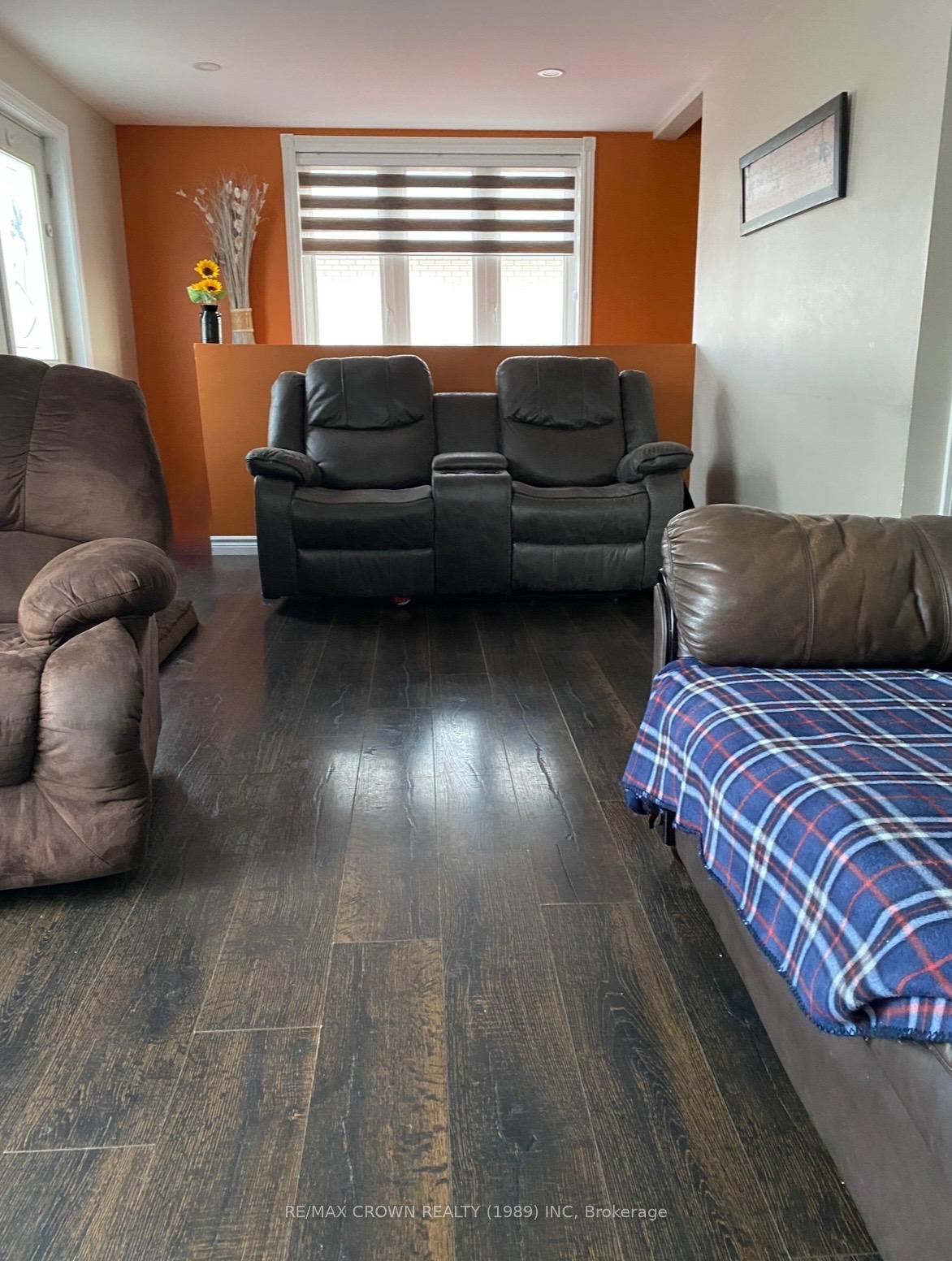 Photo 12 of 23 Cartier Avenue, Kapuskasing — HOMEH