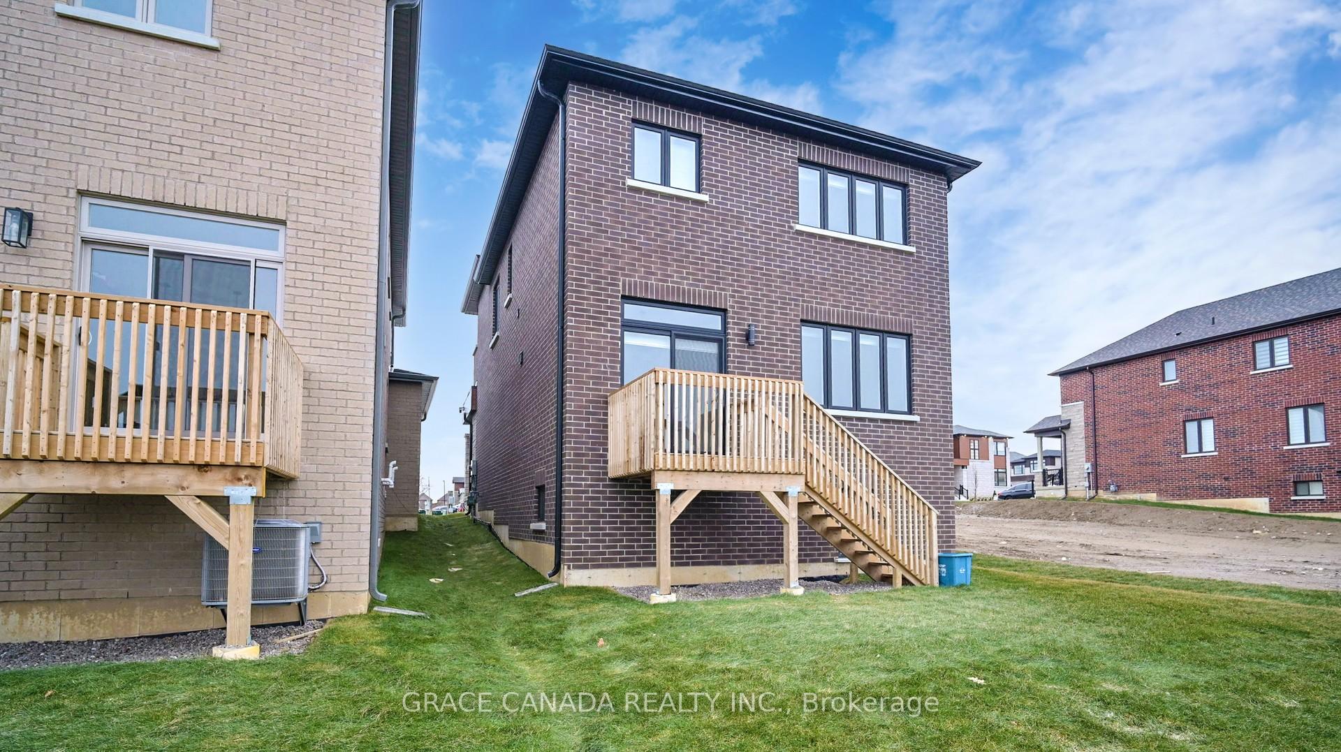 Photo 34 of 231 Alessio Drive, Hamilton, Sheldon — HOMEH