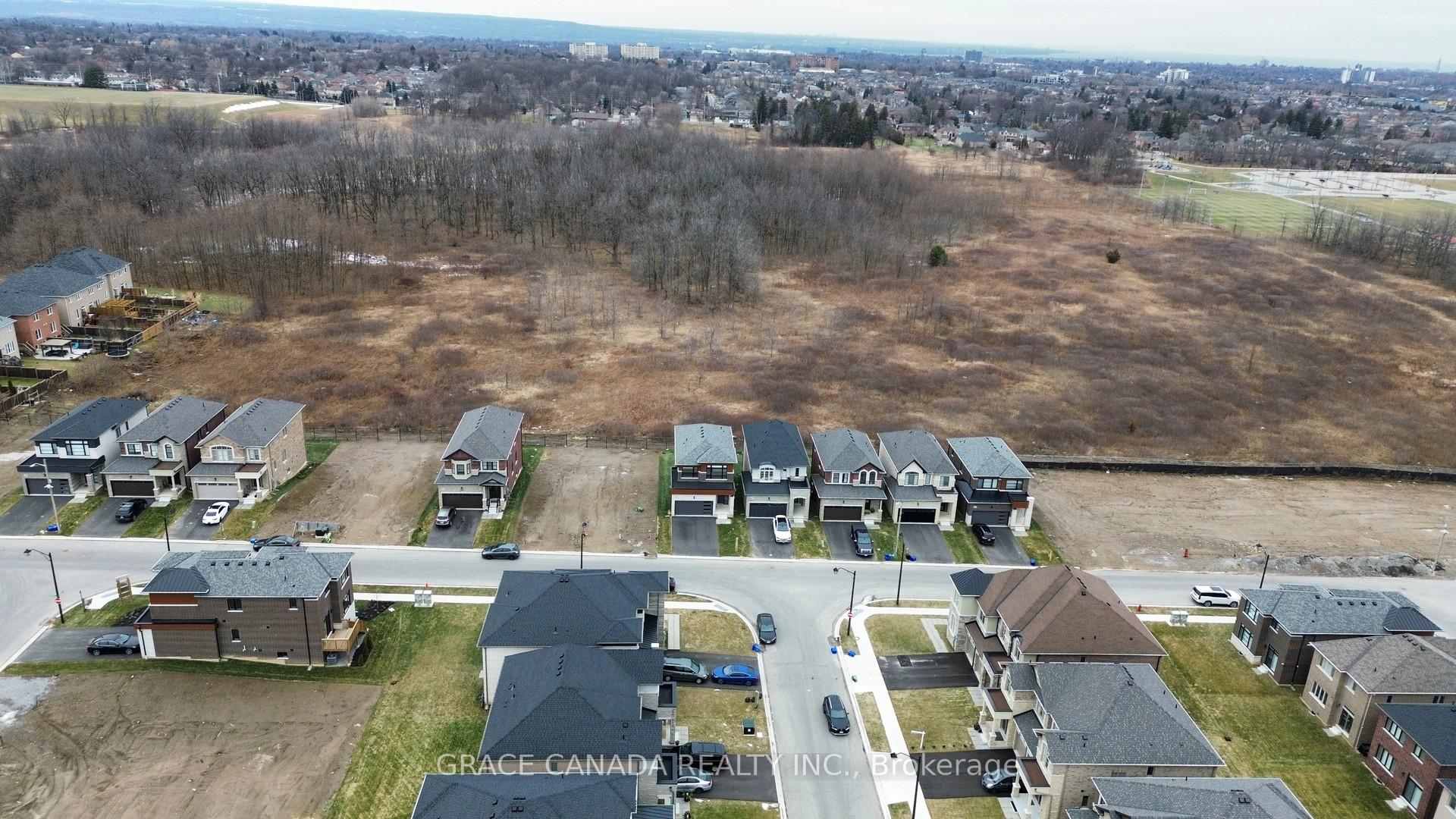 Photo 38 of 231 Alessio Drive, Hamilton, Sheldon — HOMEH
