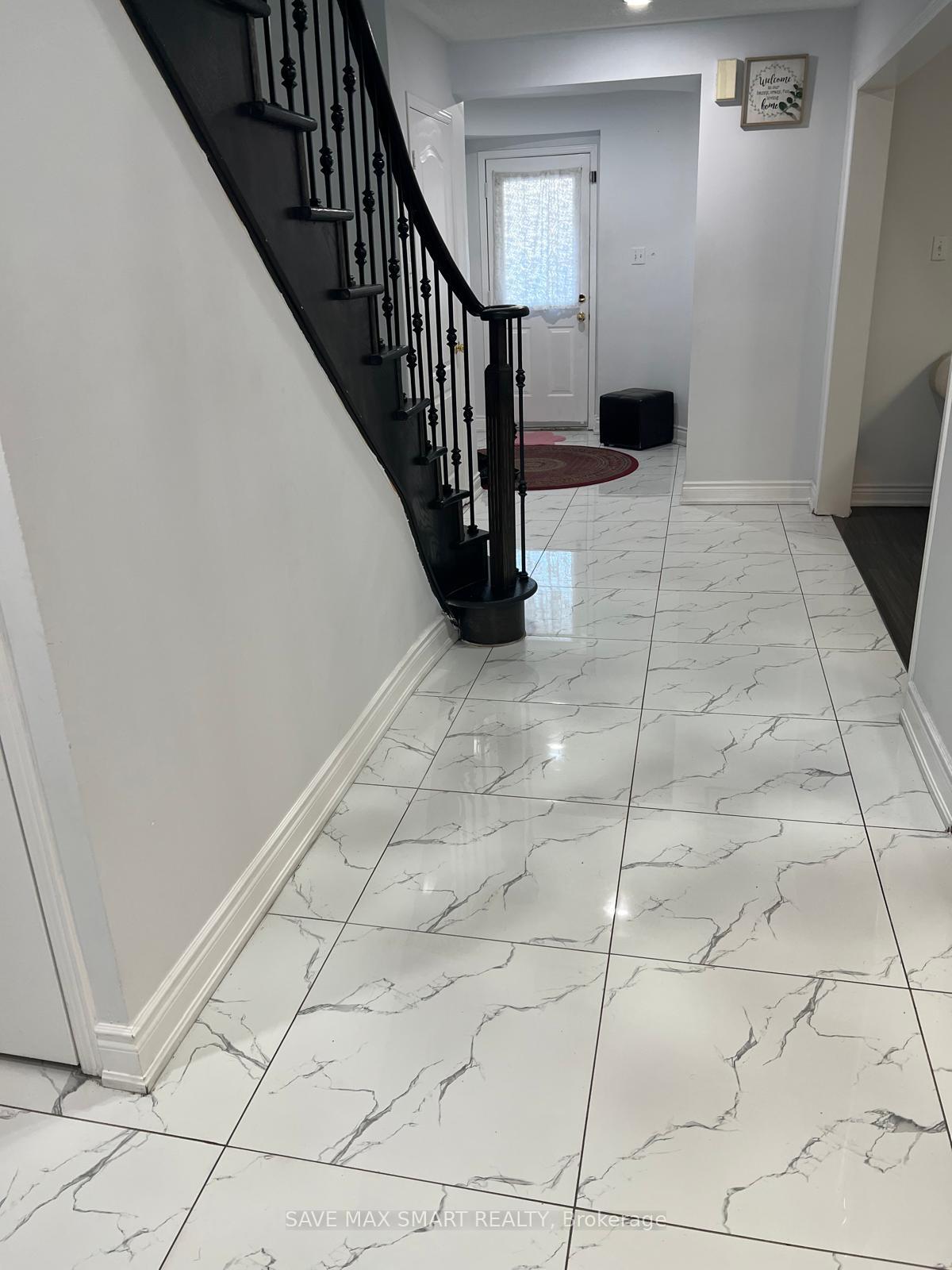 Photo 7 of 14 Willow Park Drive, Brampton, Sandringham-Wellington — HOMEH