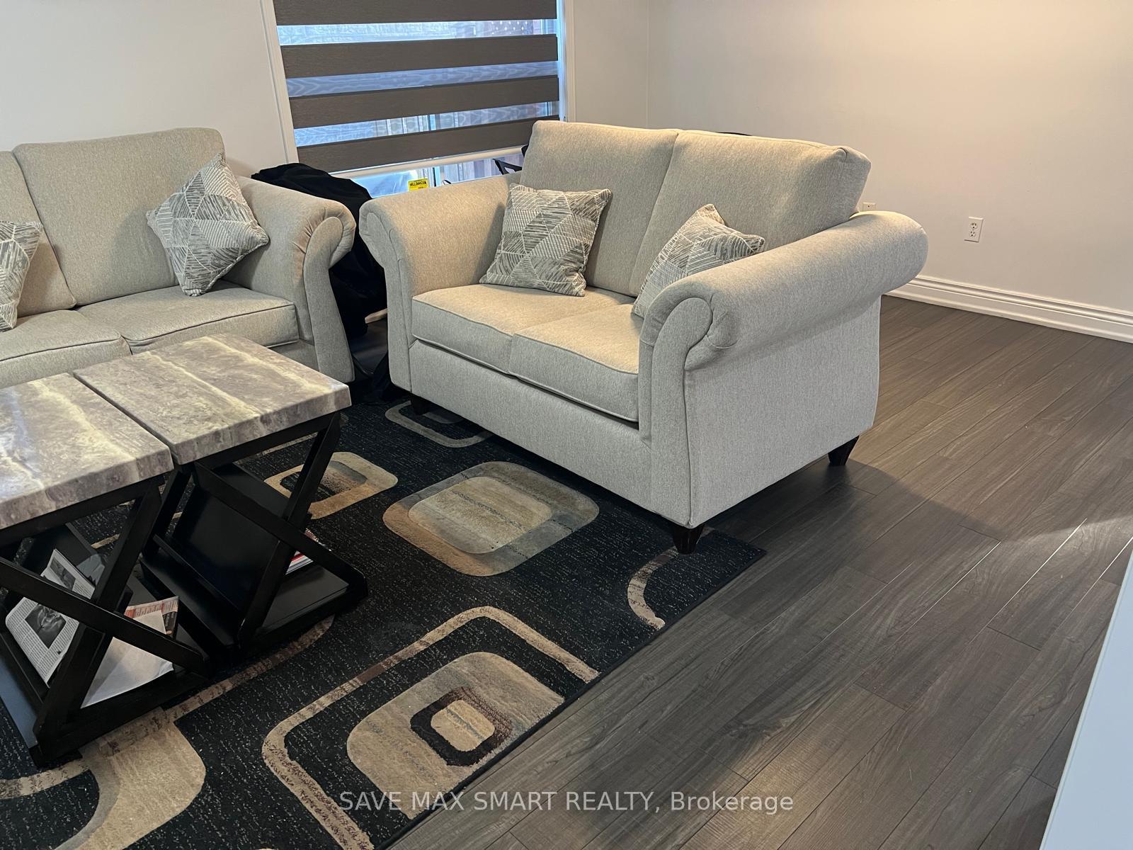 Photo 20 of 14 Willow Park Drive, Brampton, Sandringham-Wellington — HOMEH
